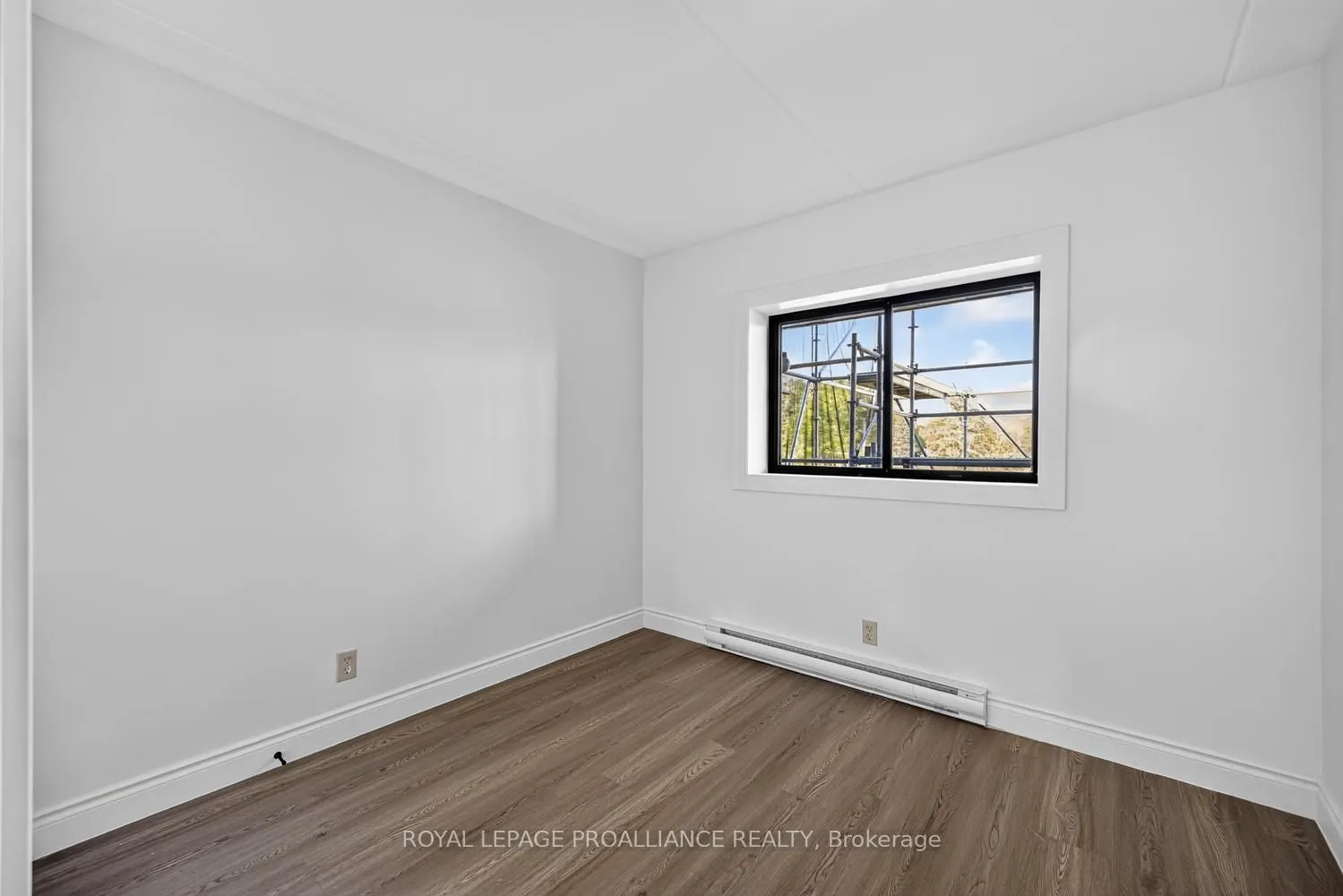 95 Windsor Drive #403