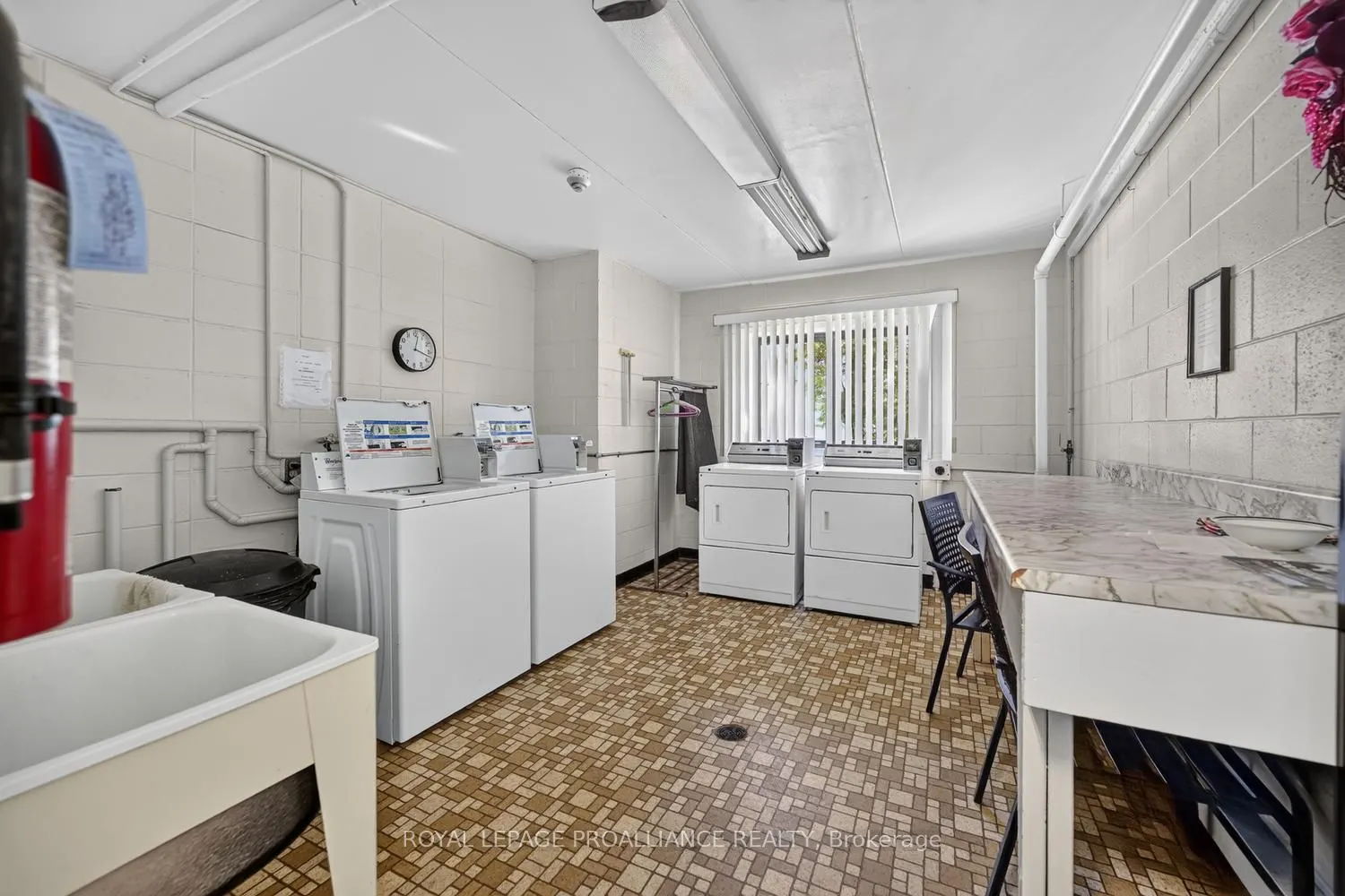 95 Windsor Drive #403