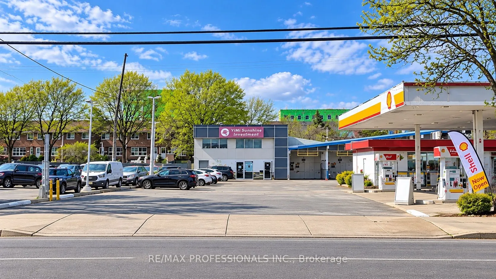 914 Upper James Street