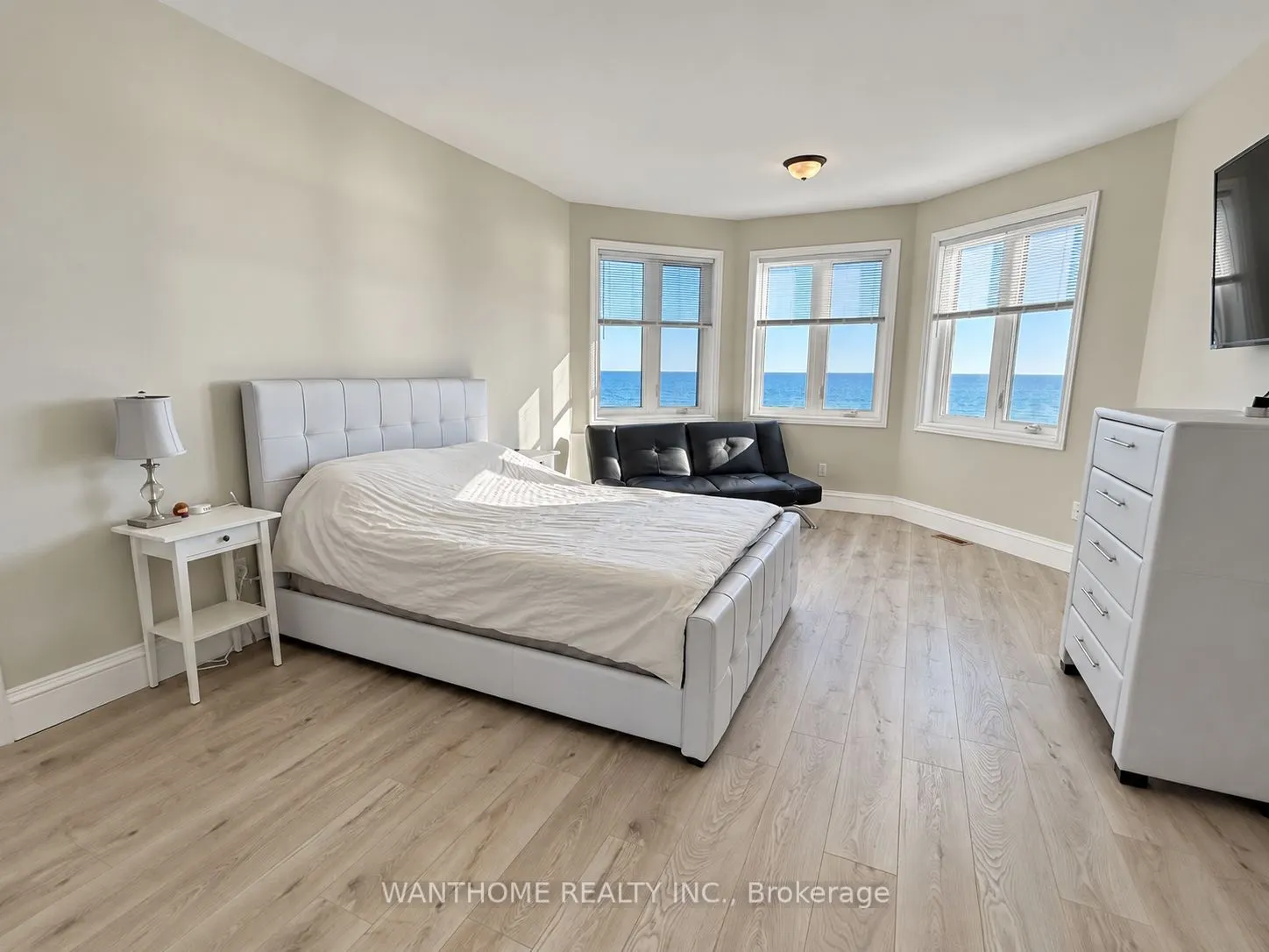 441 Lakeshore Road