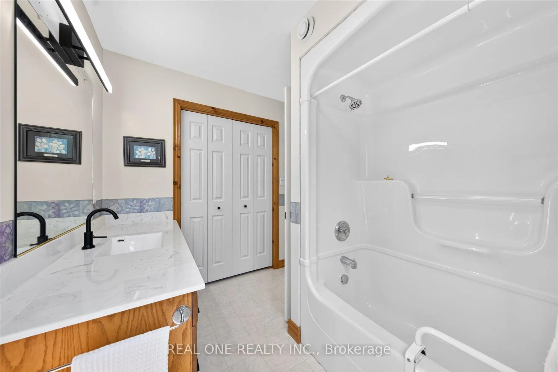 501219 Grey Road 1 Road