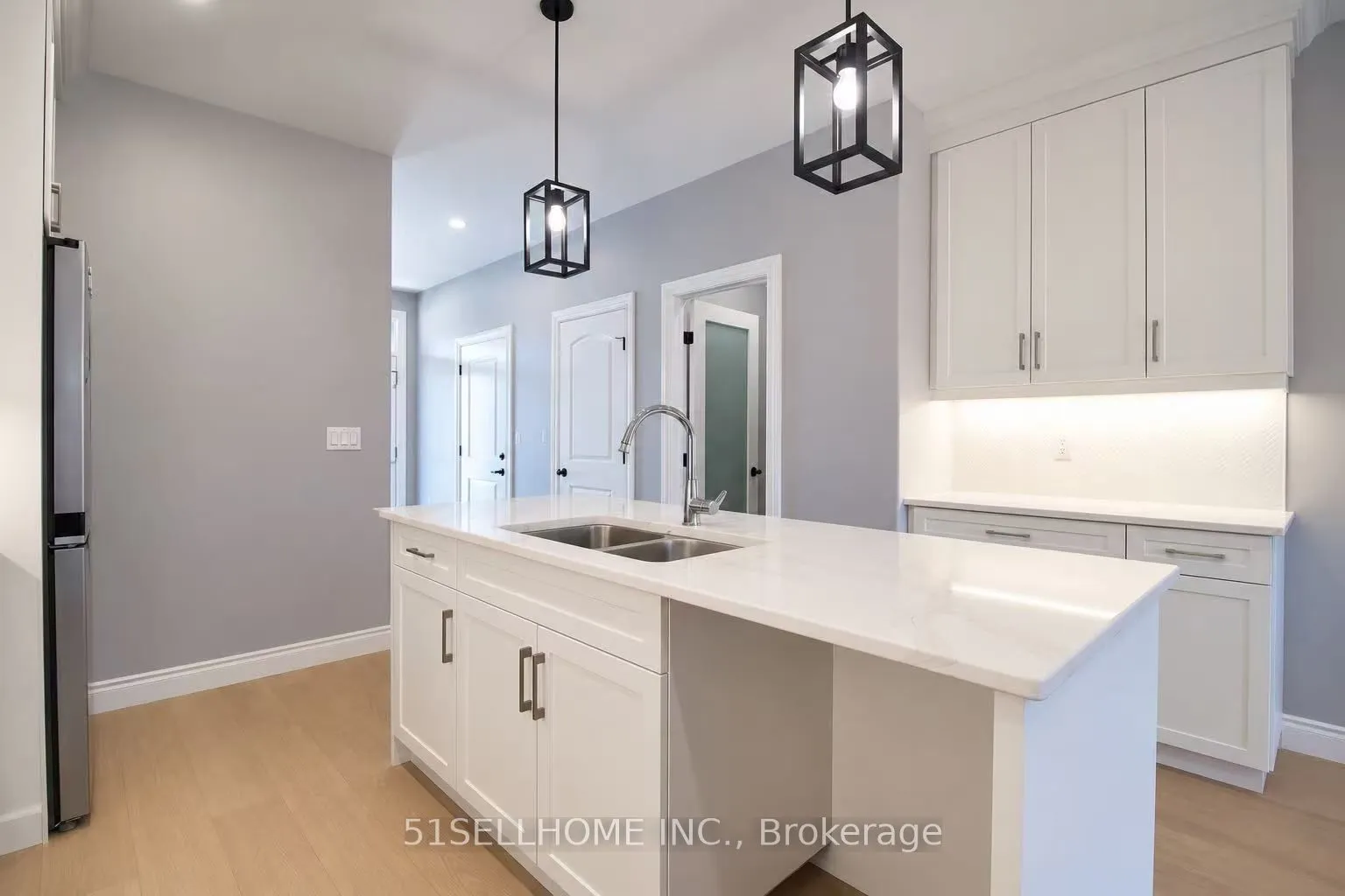 137 Brighton Place W