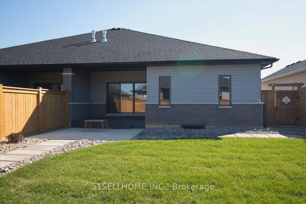137 Brighton Place W