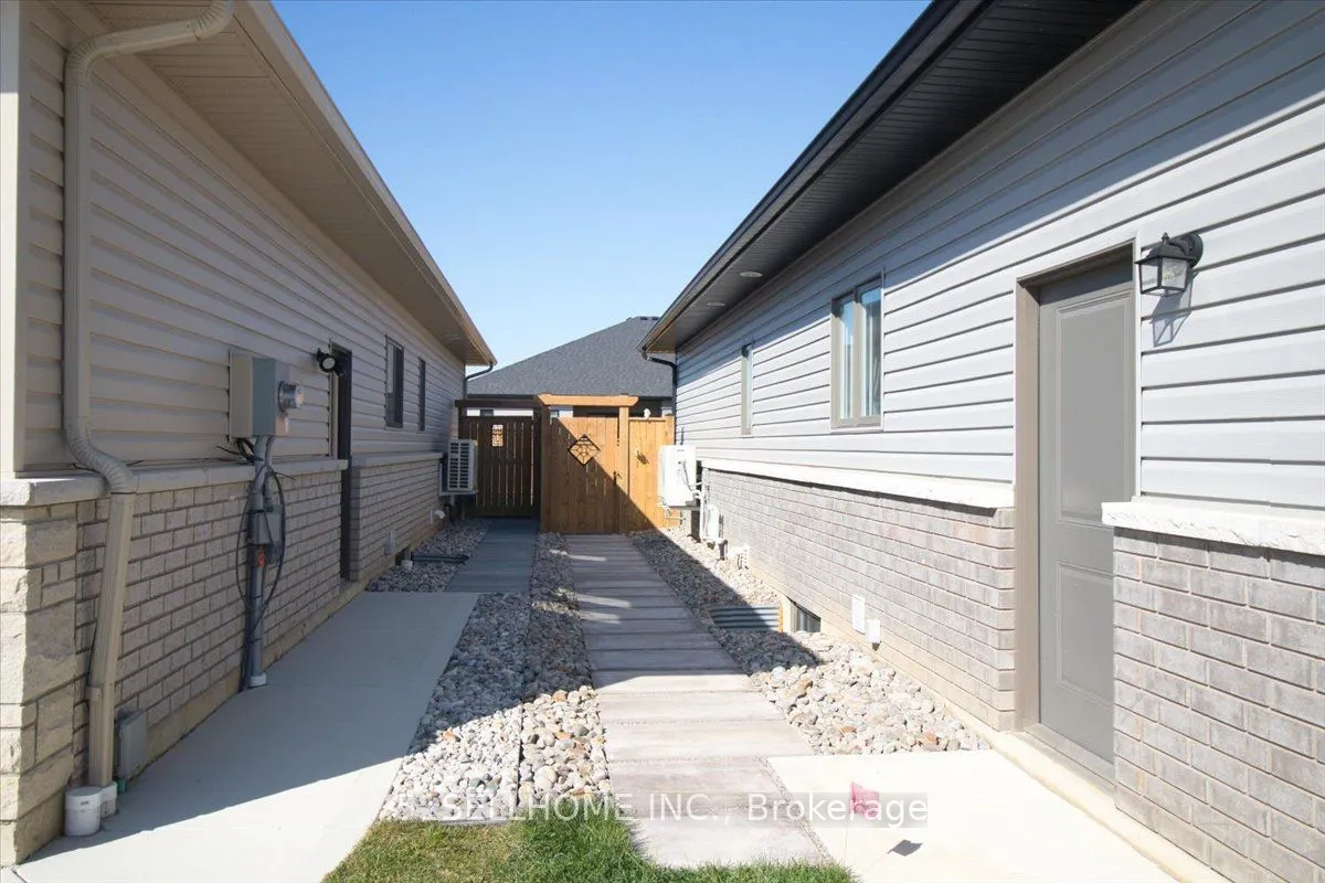 137 Brighton Place W