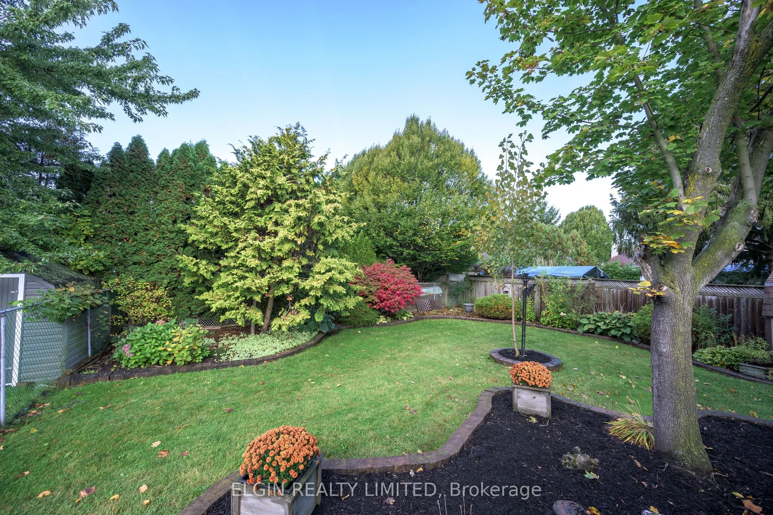 6 Aldborough Avenue