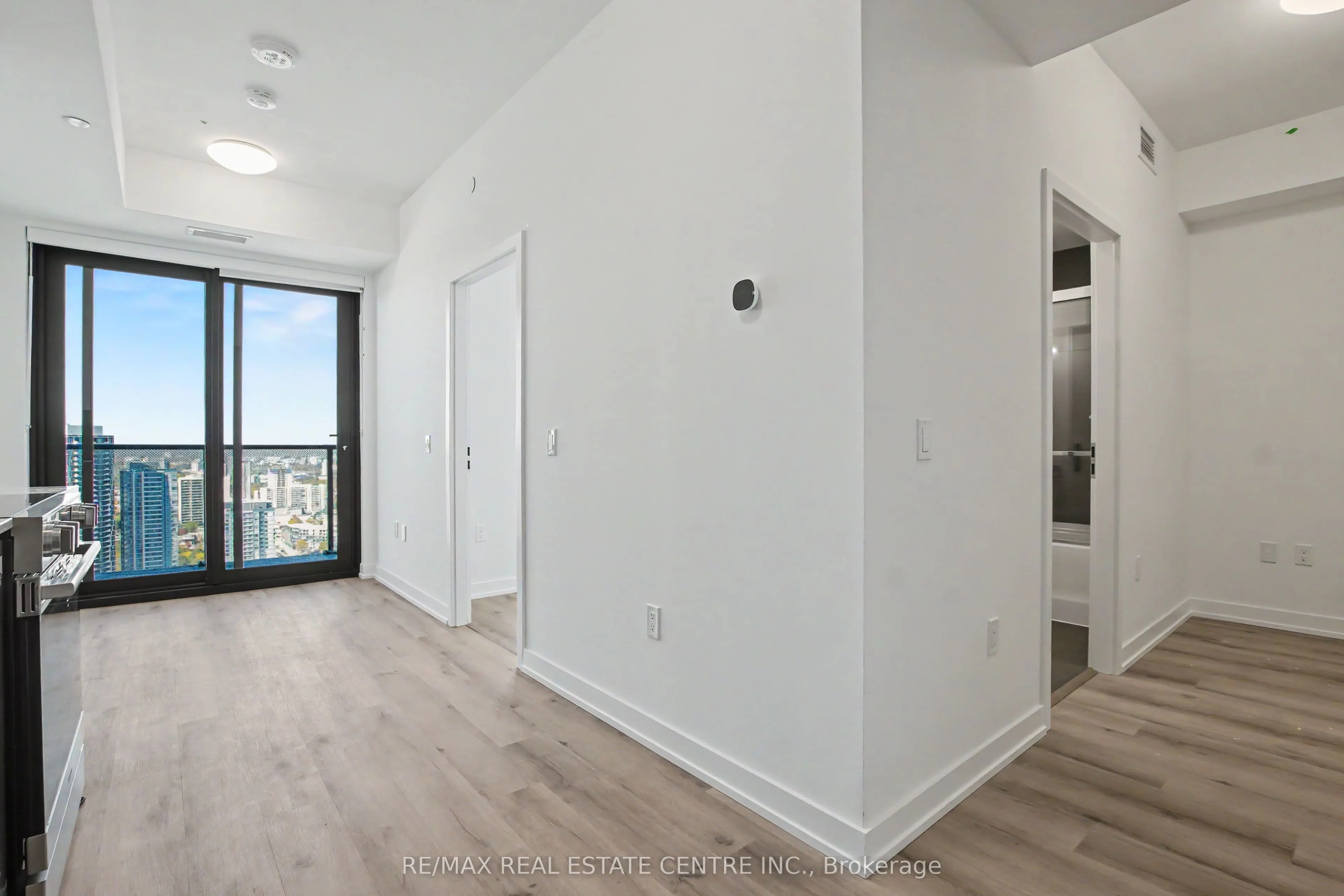 30 Francis Street S #3813