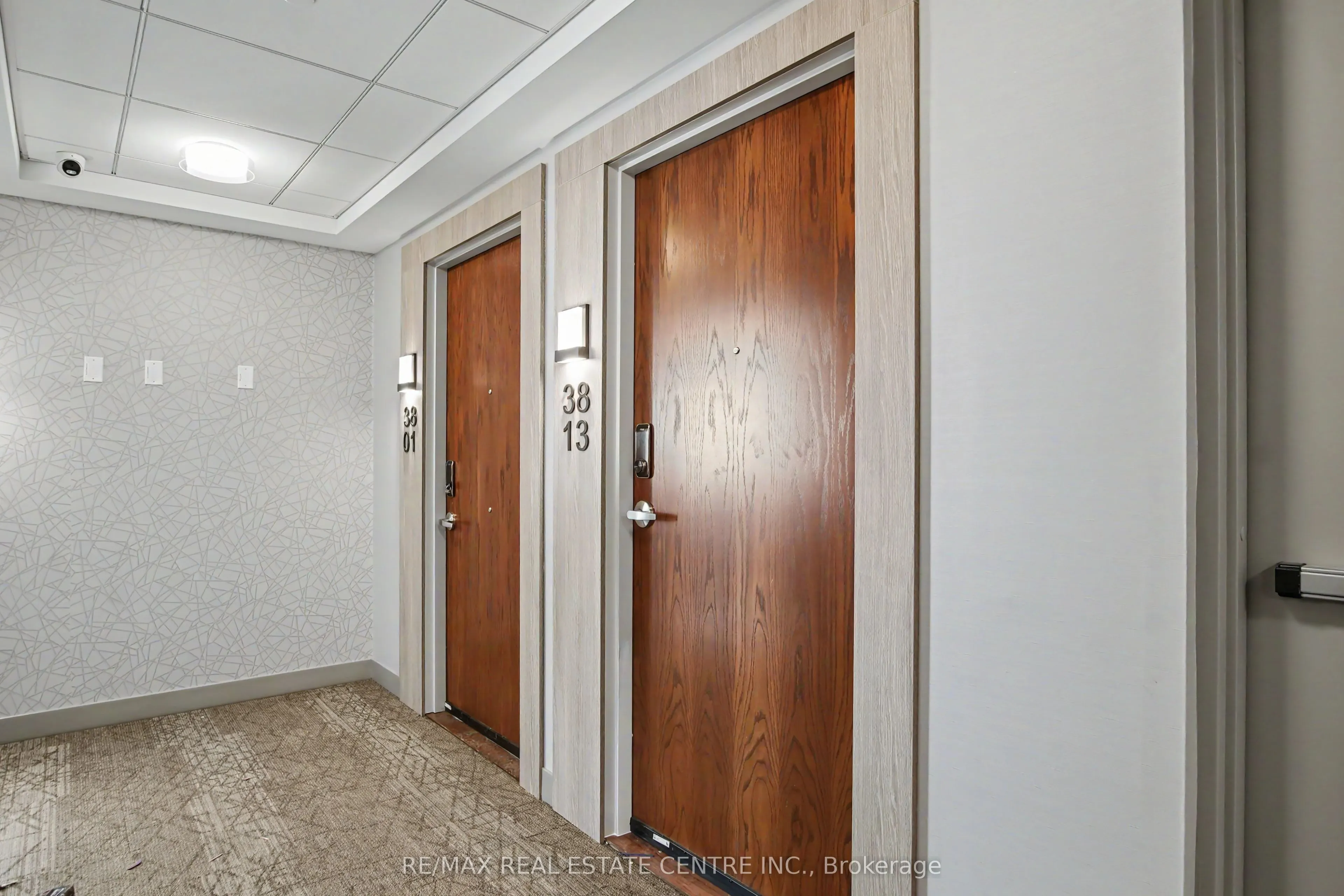 30 Francis Street S #3813