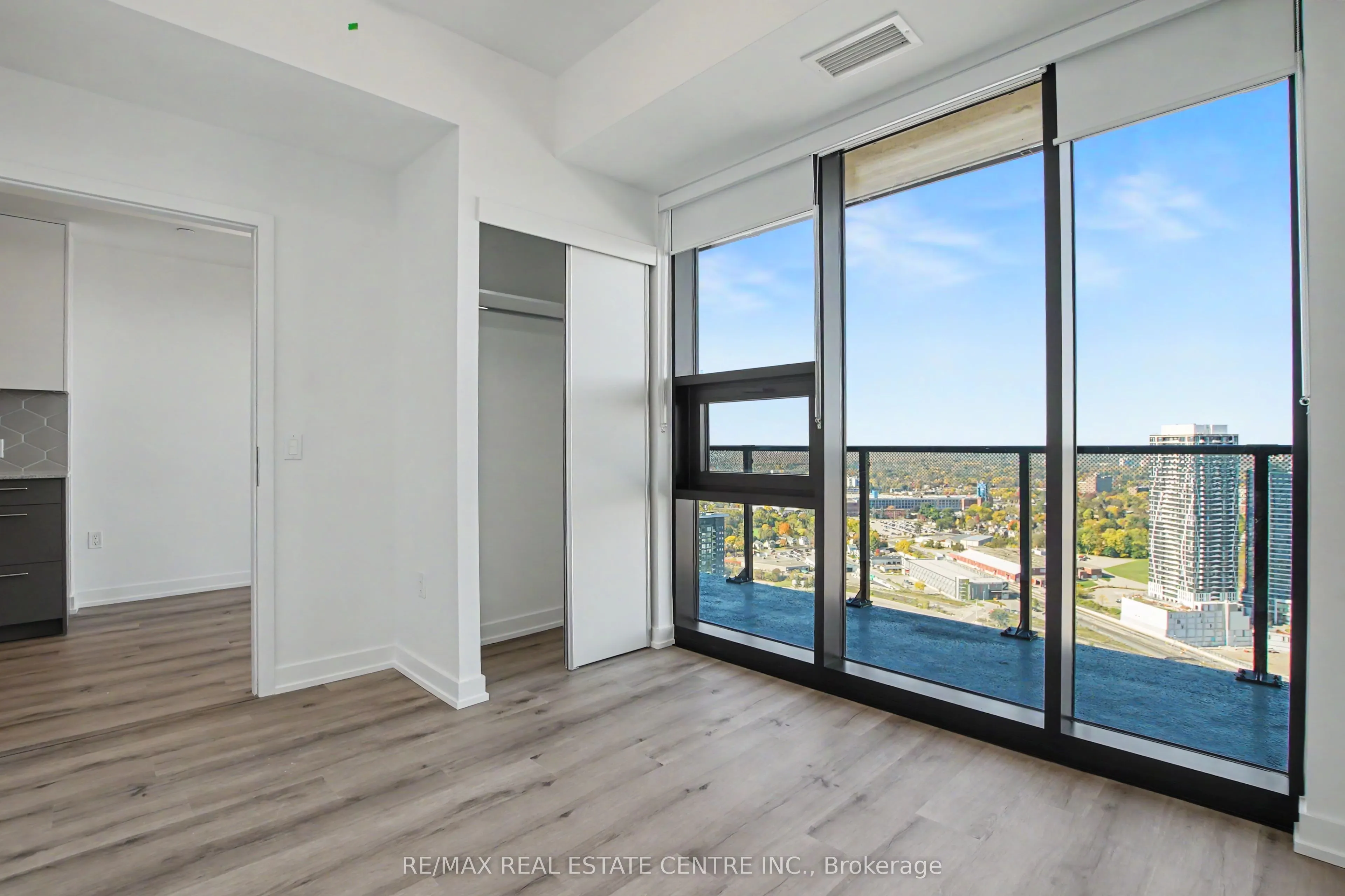 30 Francis Street S #3813
