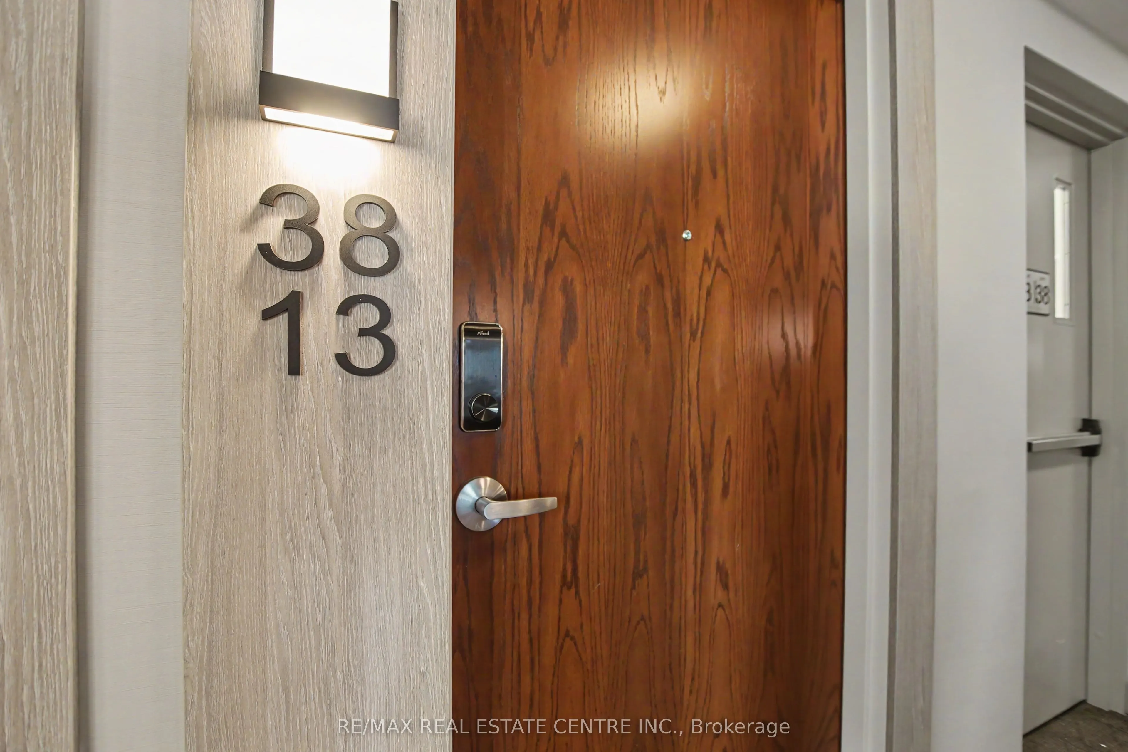 30 Francis Street S #3813