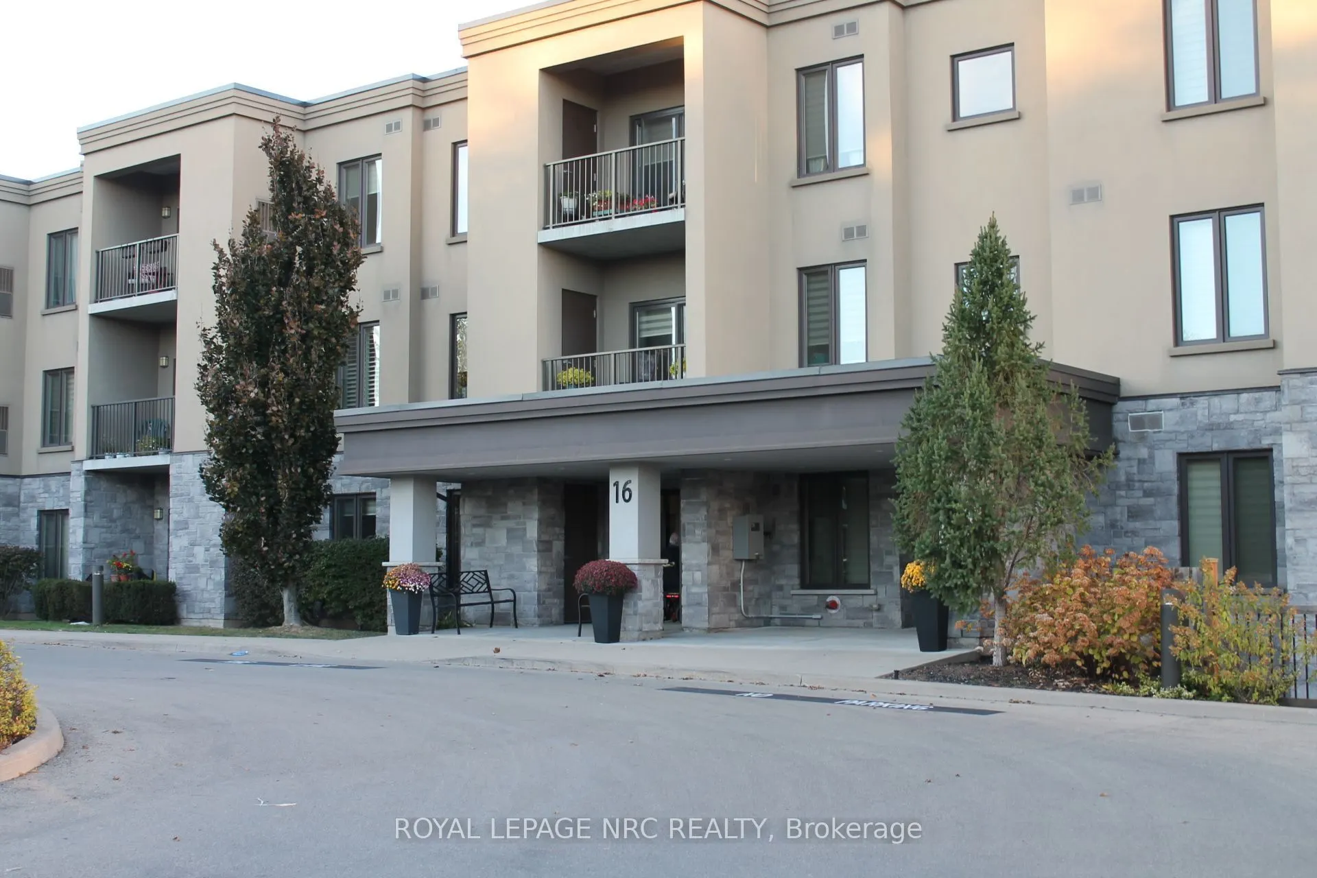 16 Sullivan Avenue #301