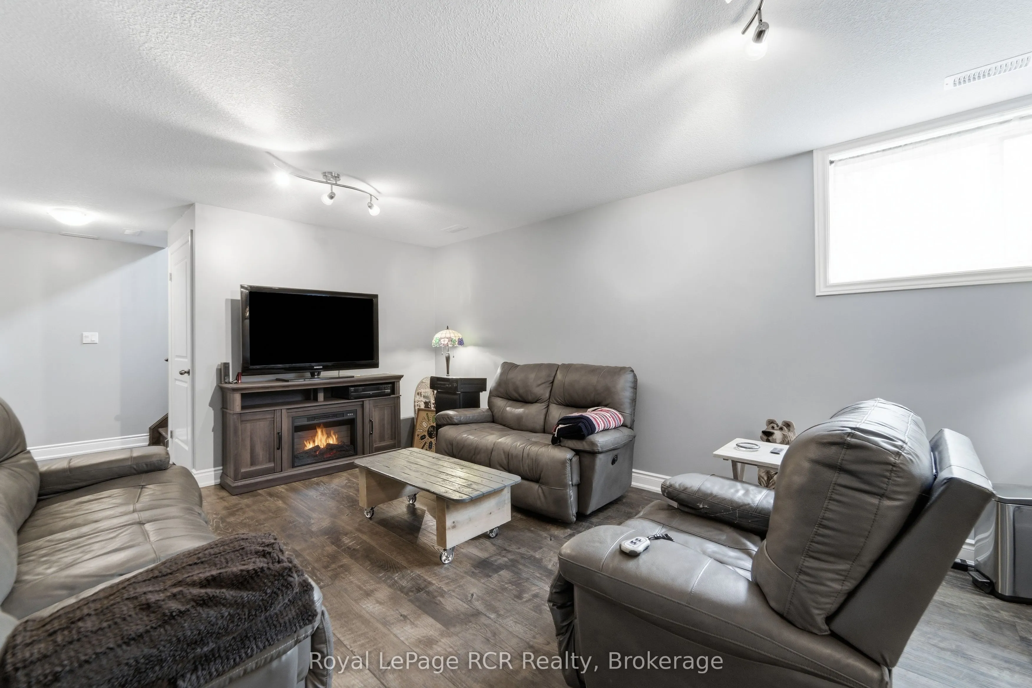358 5th Street