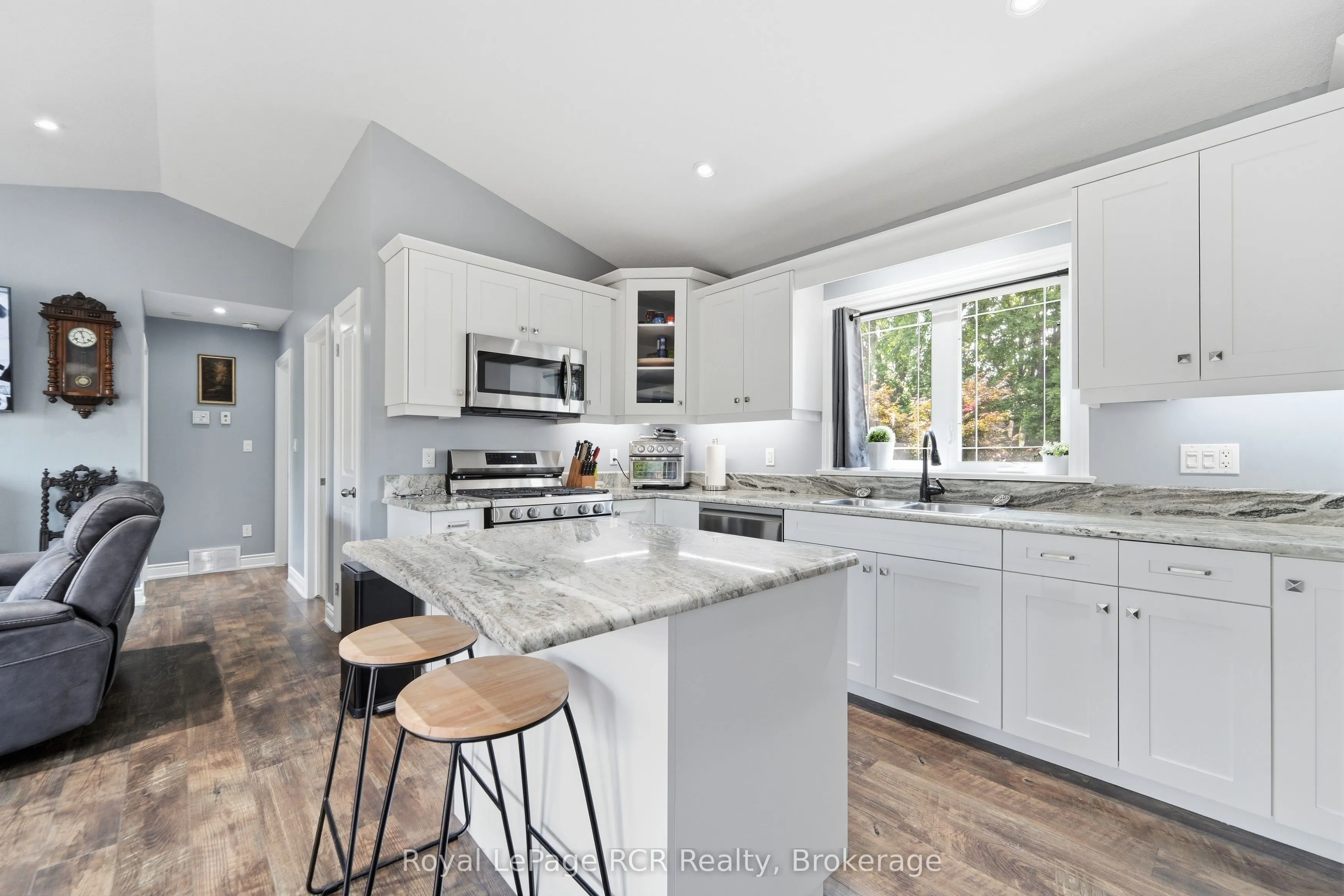 358 5th Street