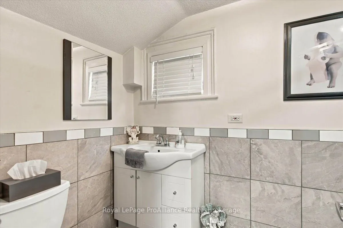 291 Pinnacle Street
