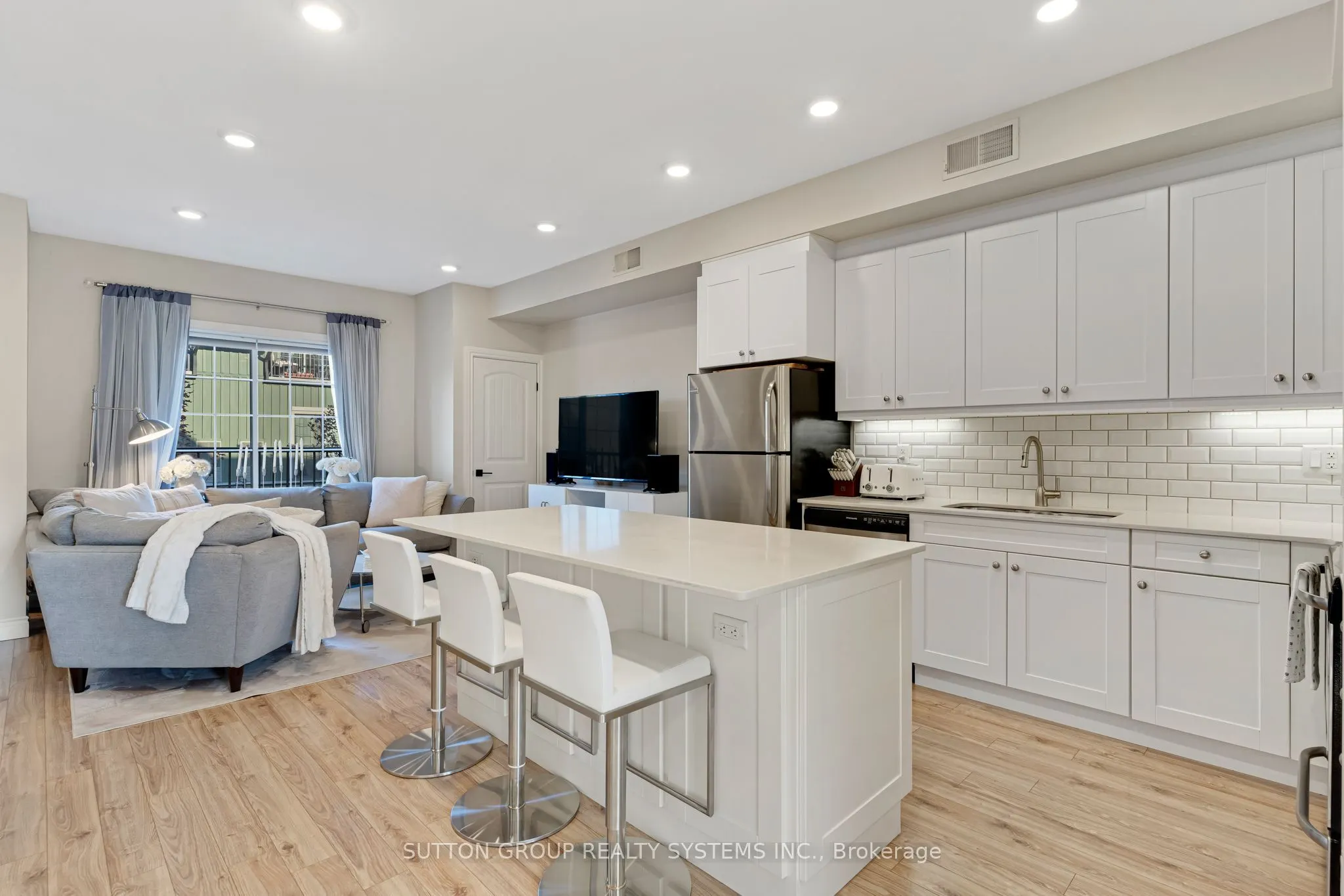 112 Union Street E #A302