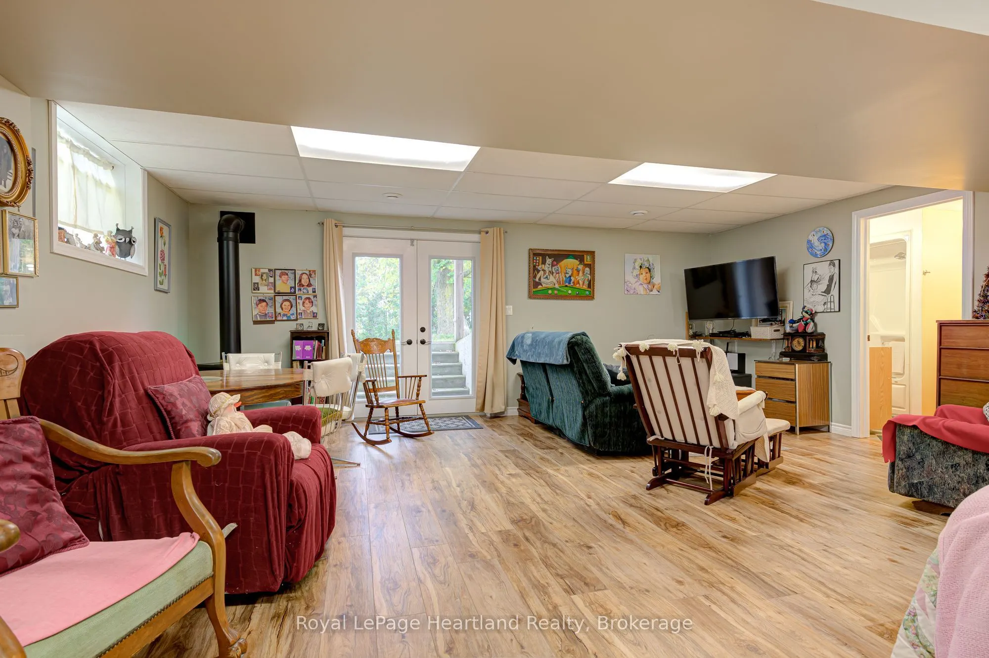 160 Huron Road