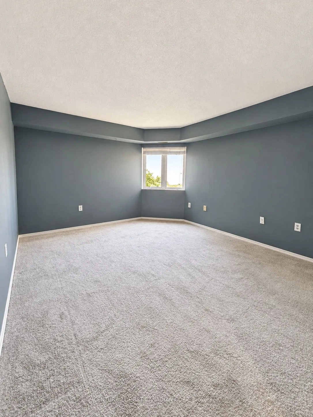 860 Commissioners Road E #401
