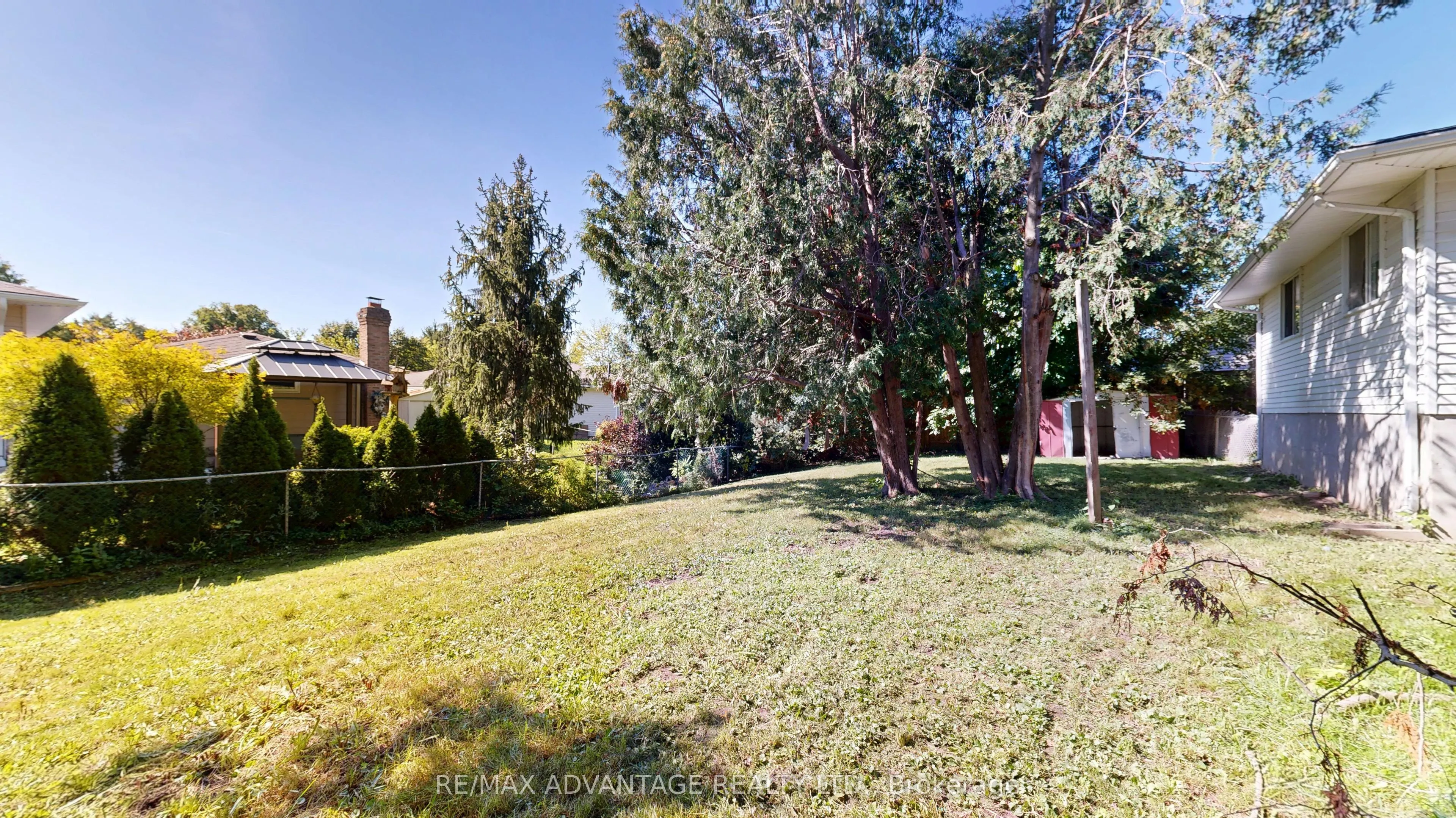 9 Camelot Crescent