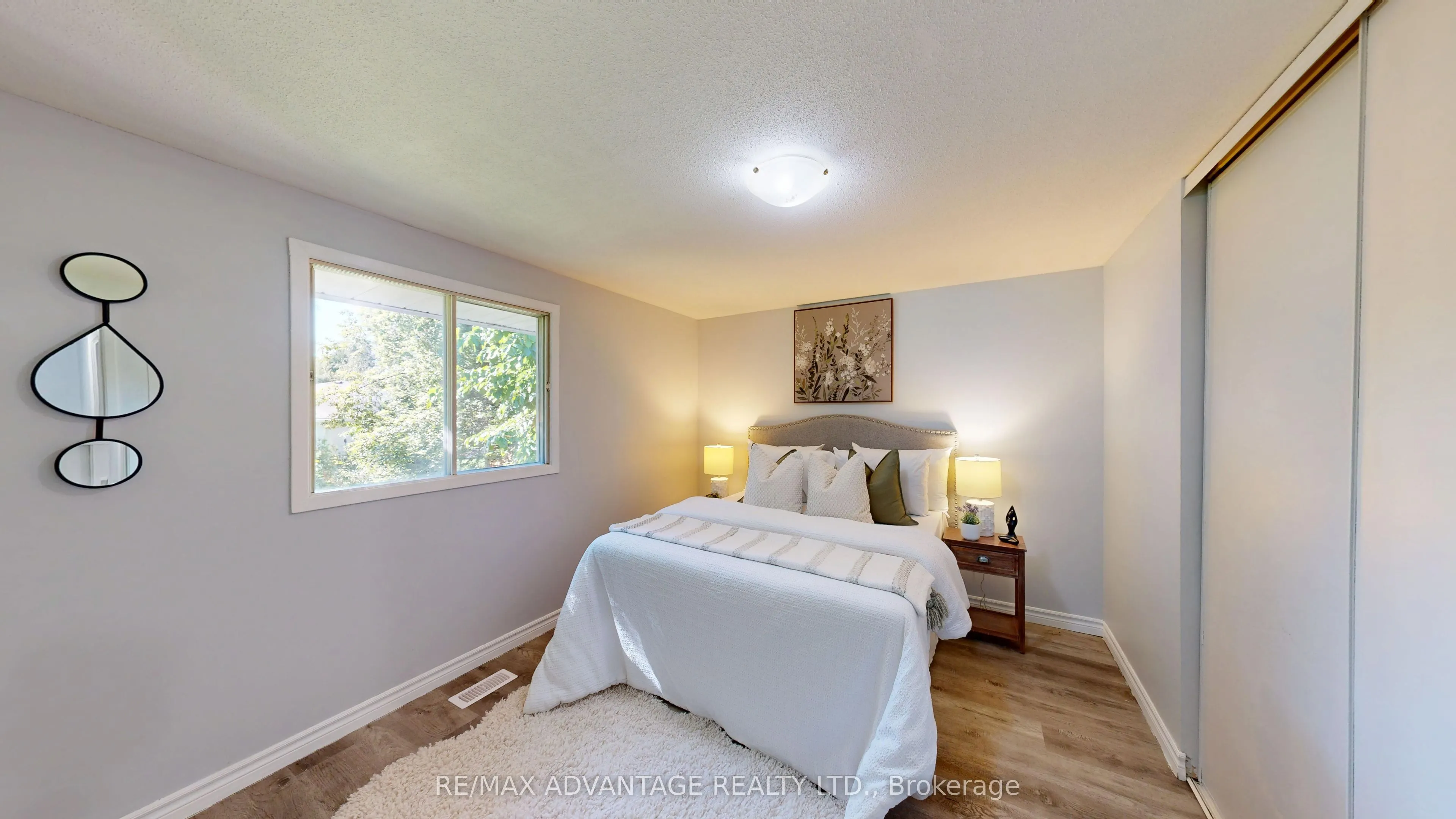 9 Camelot Crescent