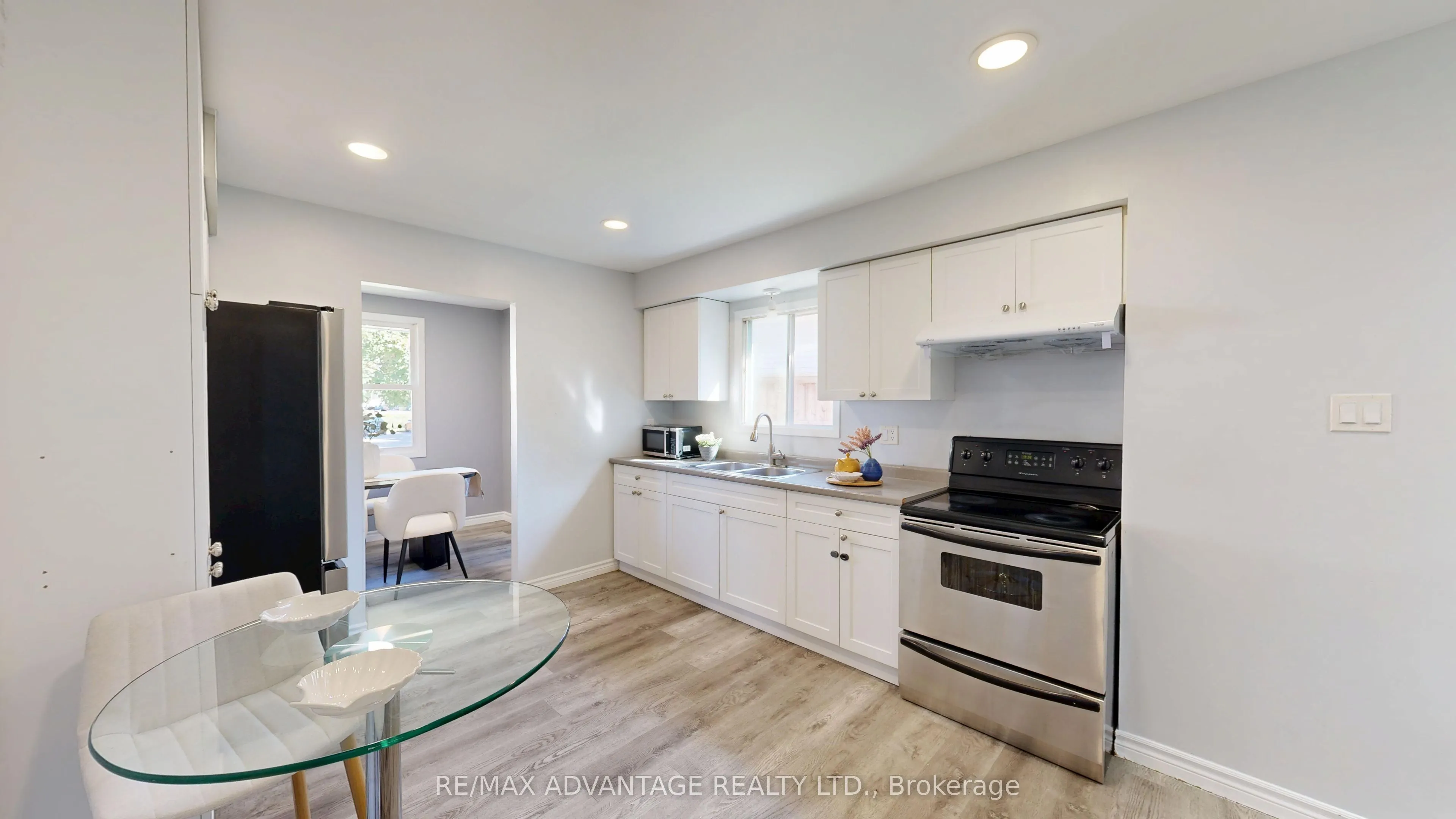 9 Camelot Crescent