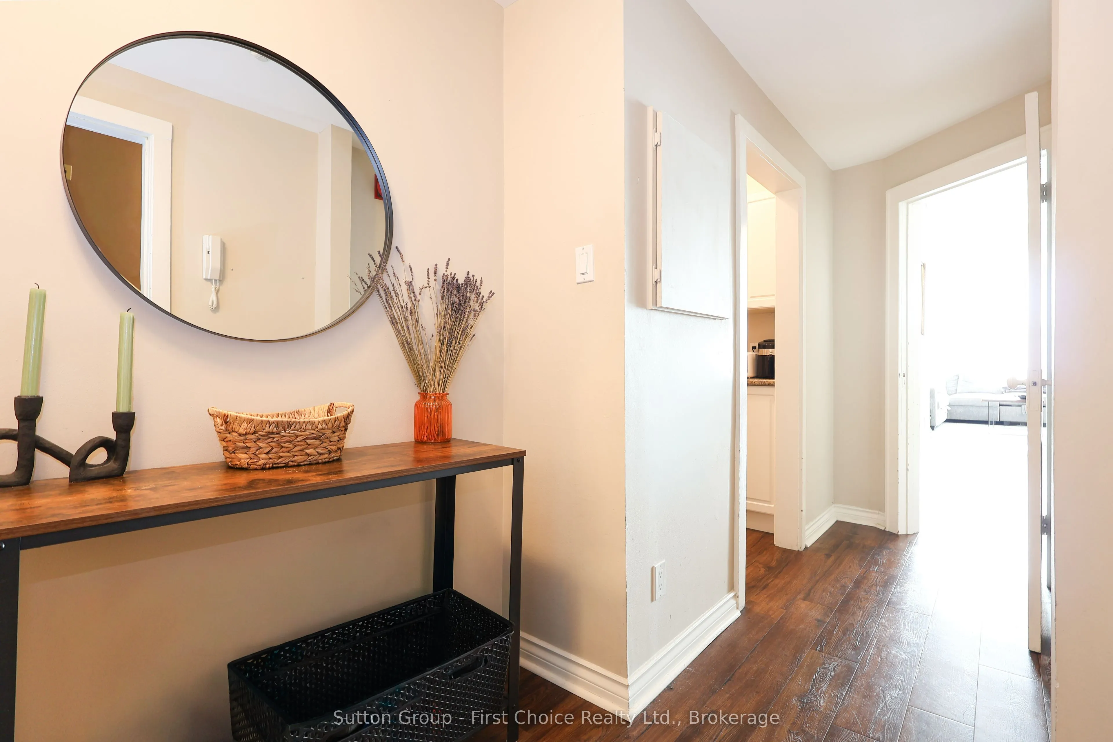 80 Ontario Street #2