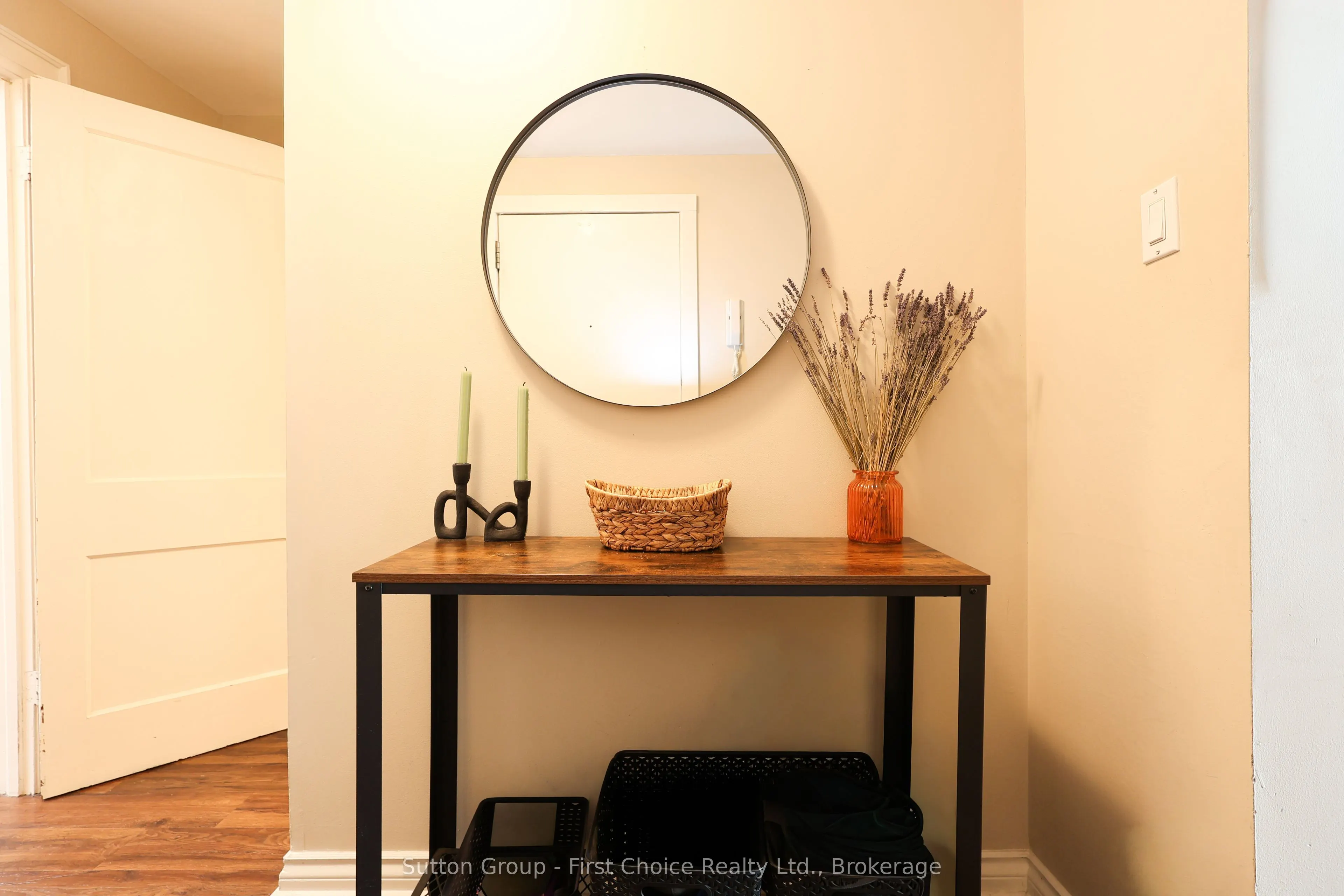 80 Ontario Street #2
