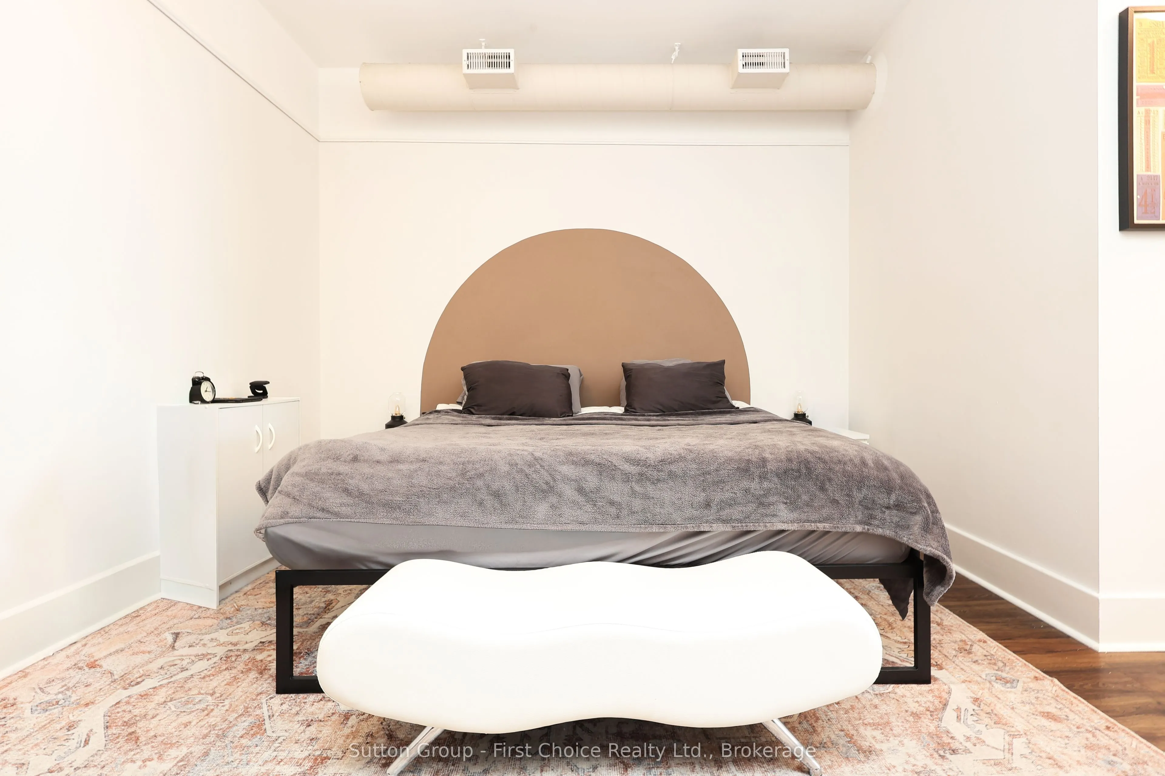 80 Ontario Street #2