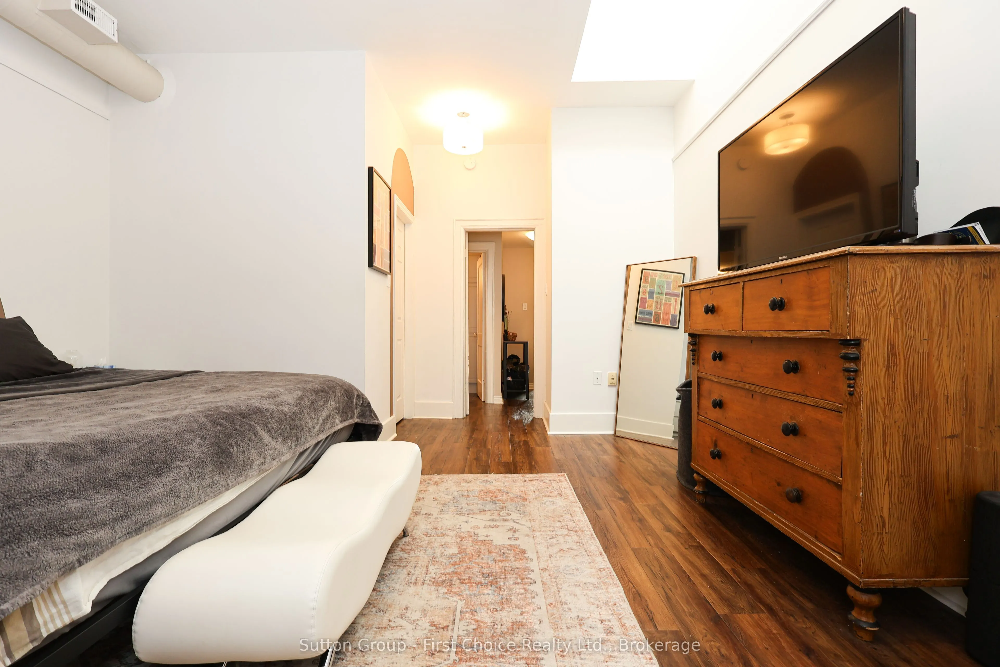 80 Ontario Street #2