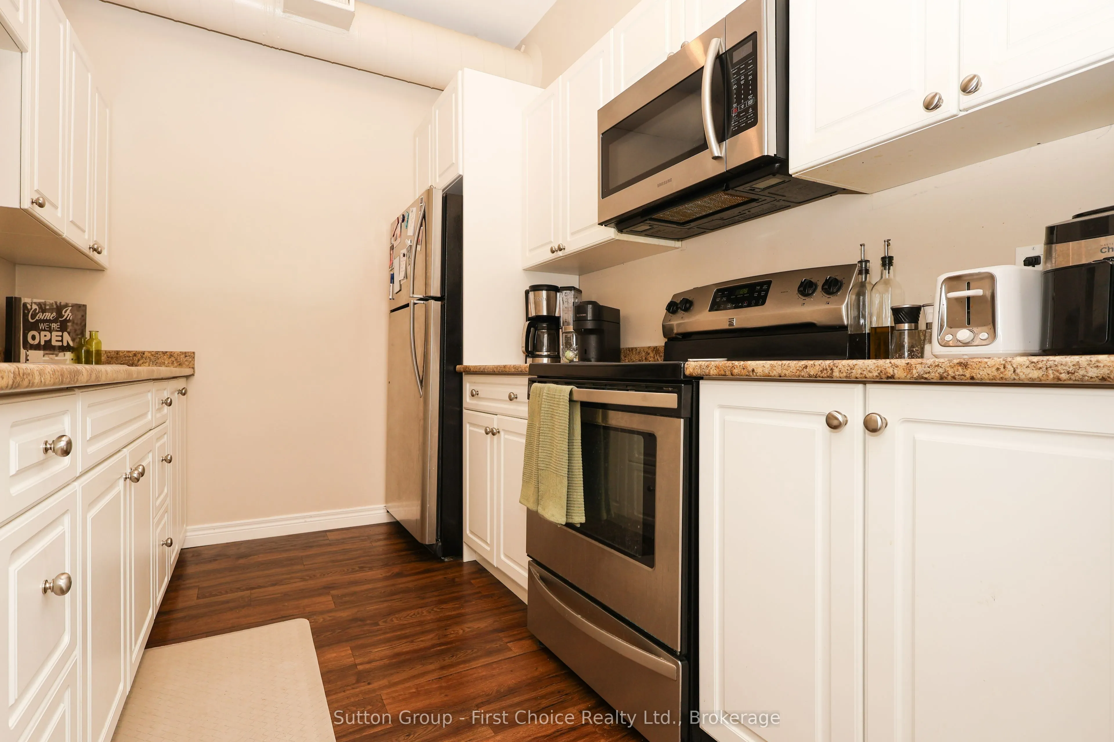 80 Ontario Street #2