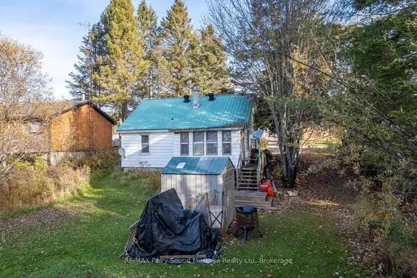27 Ahmic St Street W