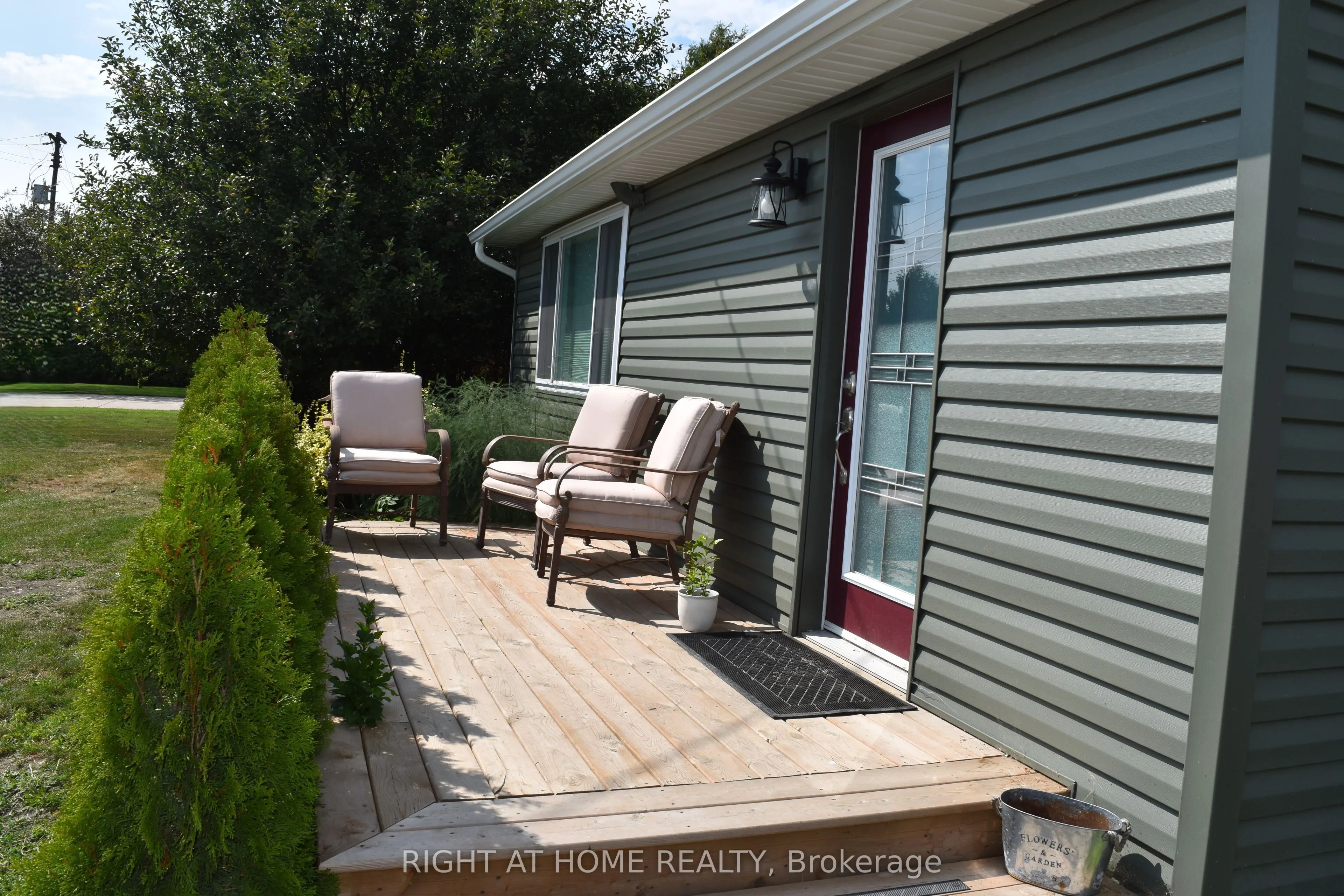 7231 Baseline Road E