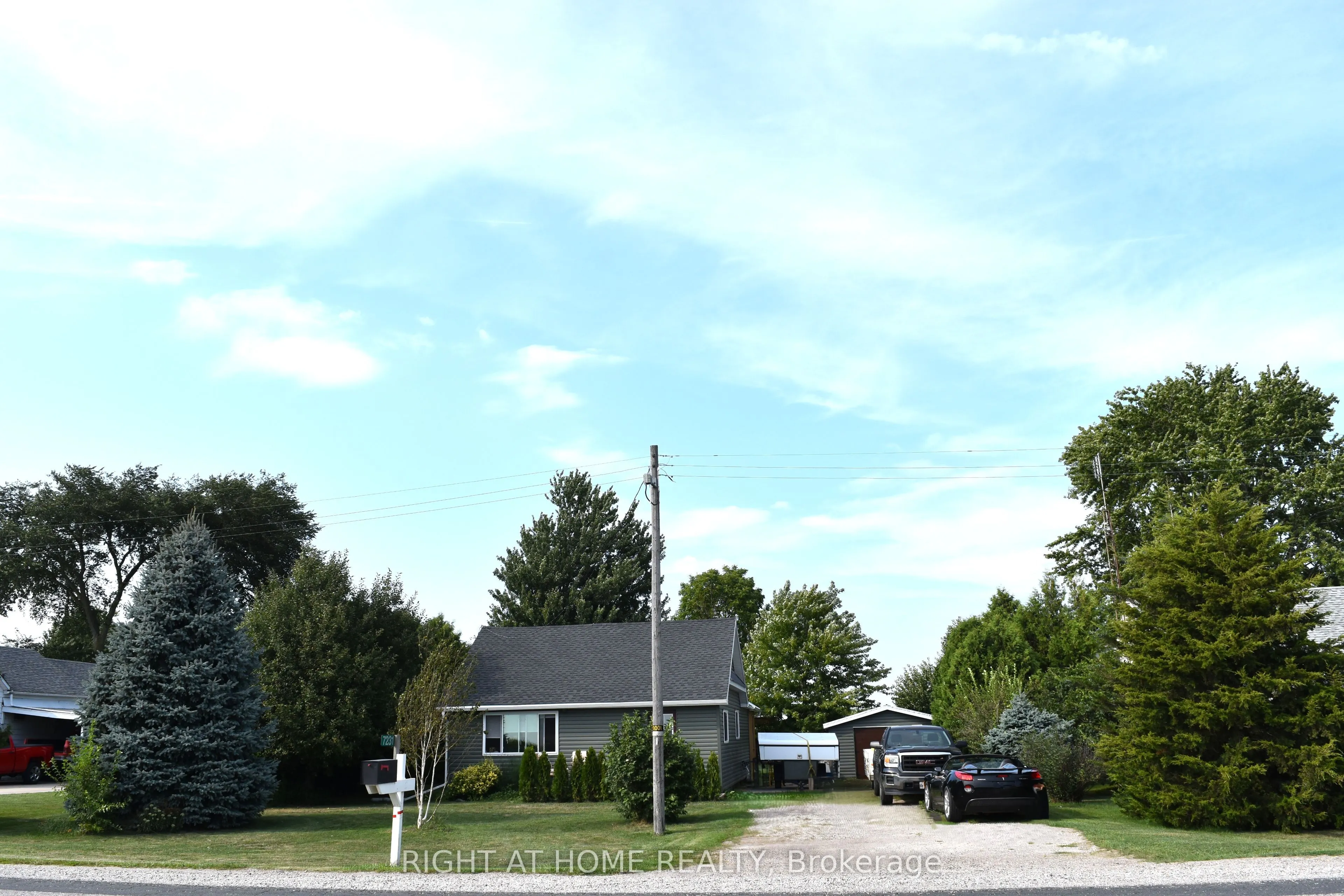 7231 Baseline Road E