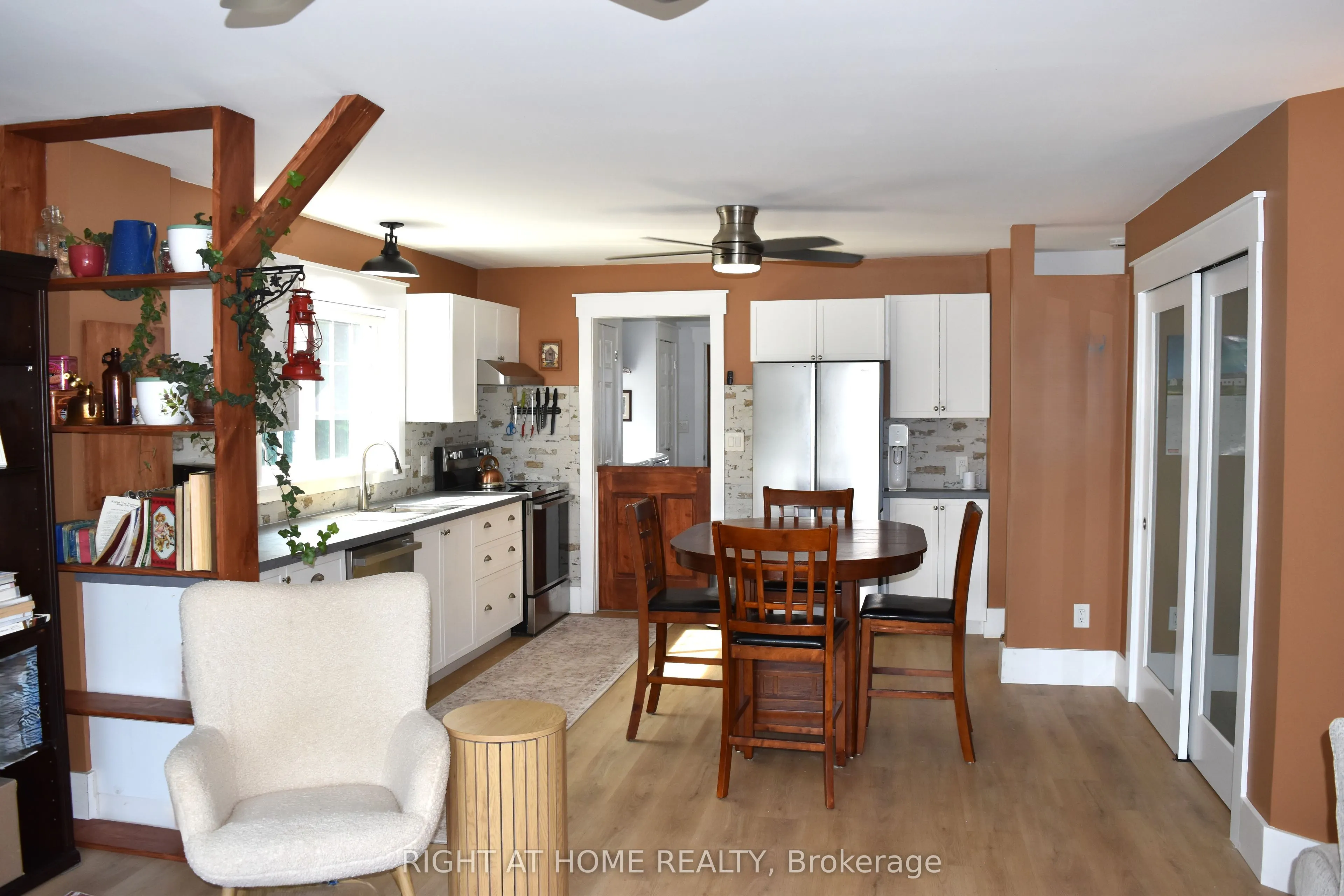 7231 Baseline Road E