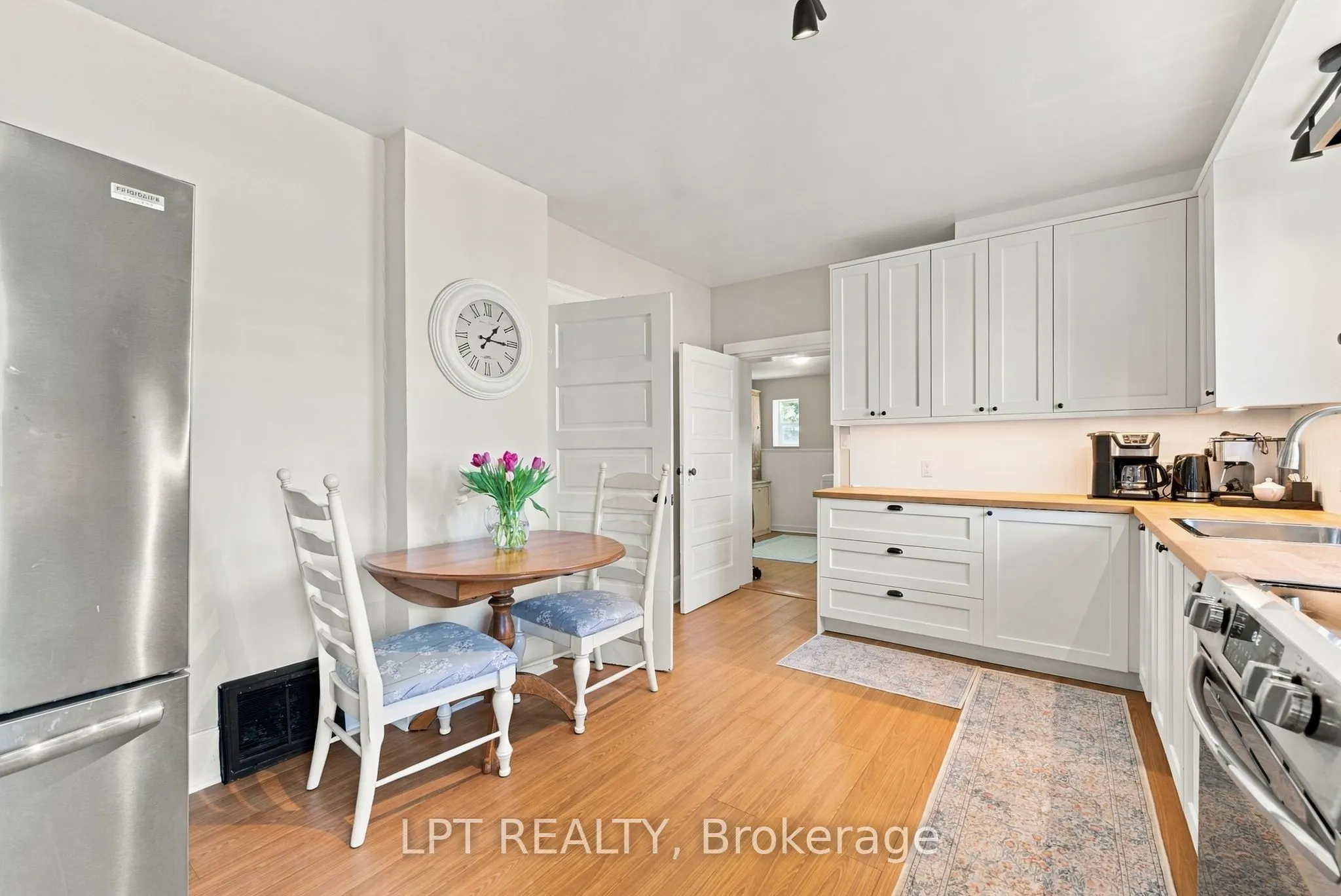 151 Parkhill Main Street