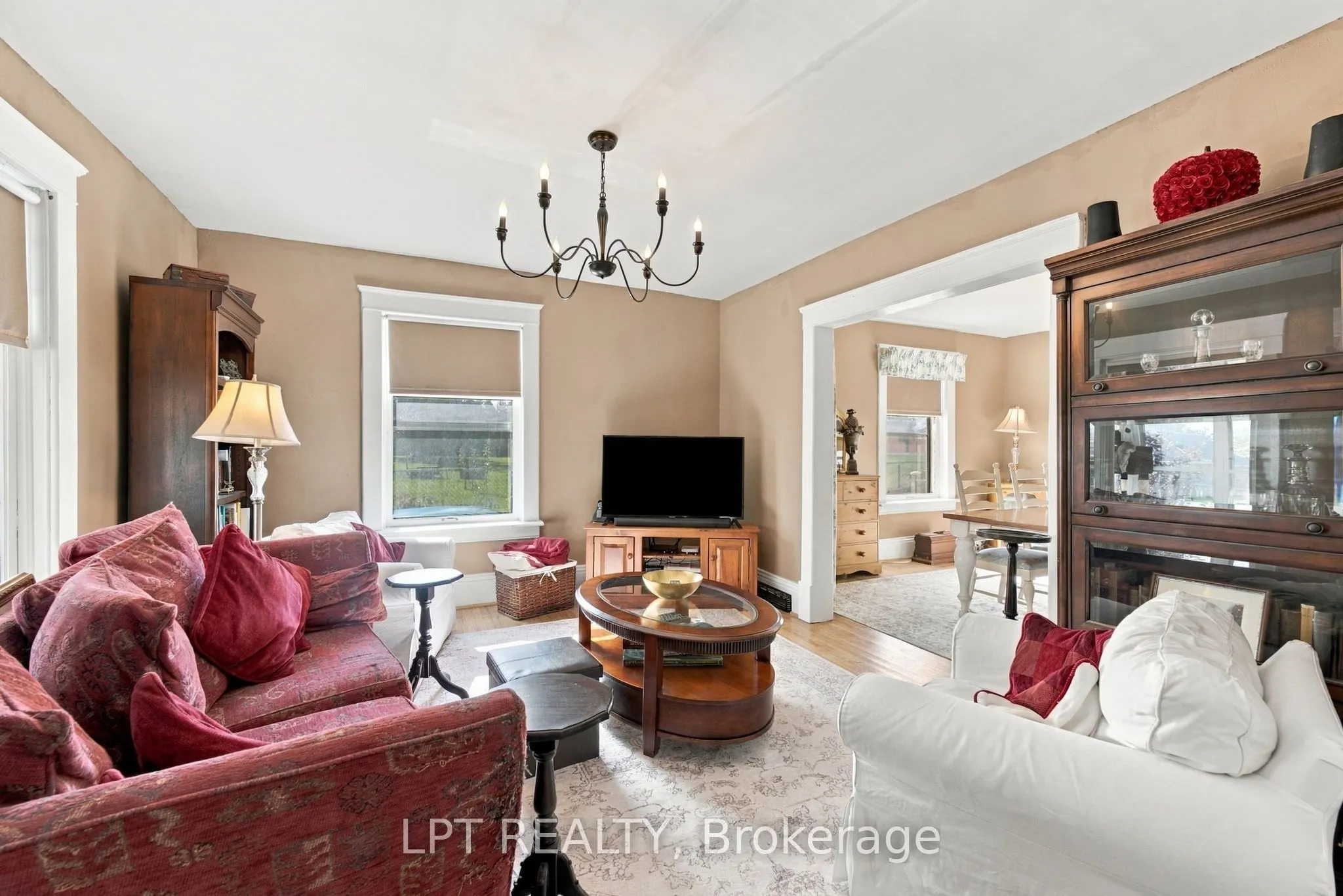 151 Parkhill Main Street
