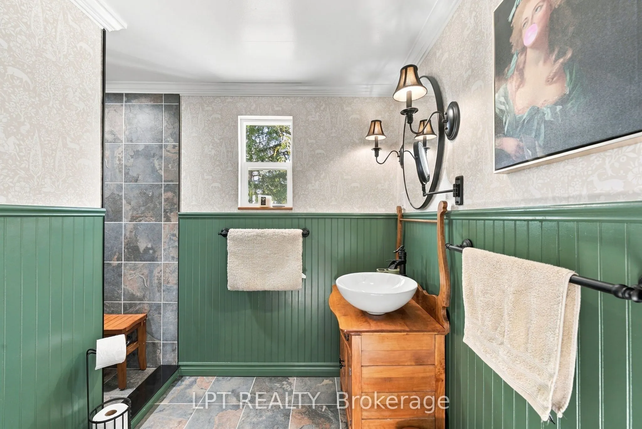 151 Parkhill Main Street
