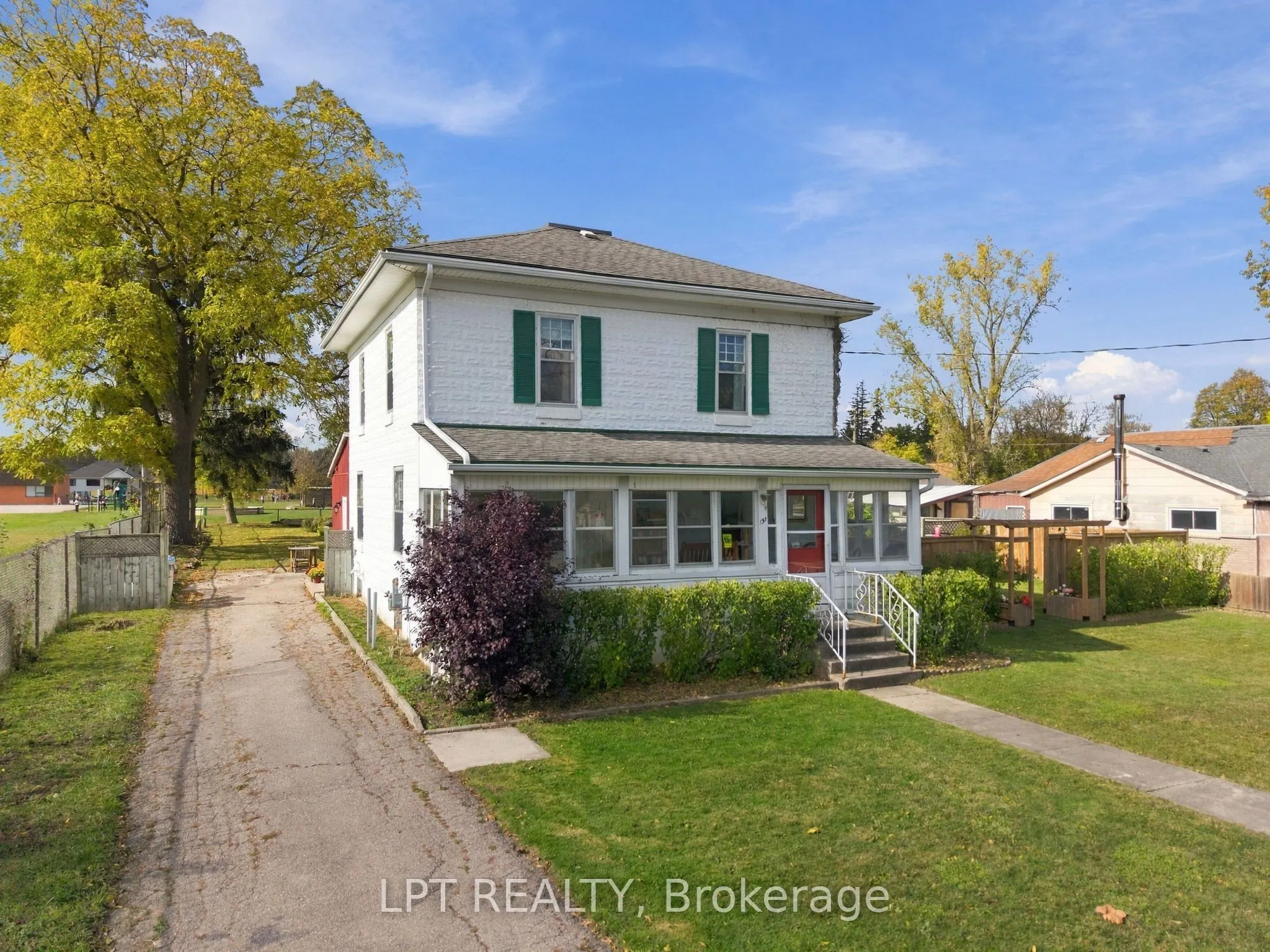 151 Parkhill Main Street