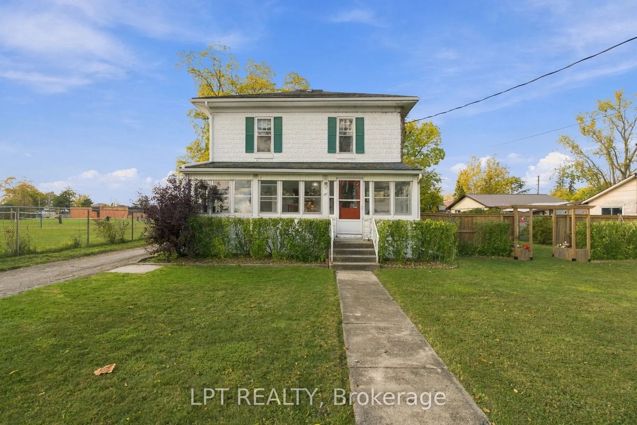 151 Parkhill Main Street