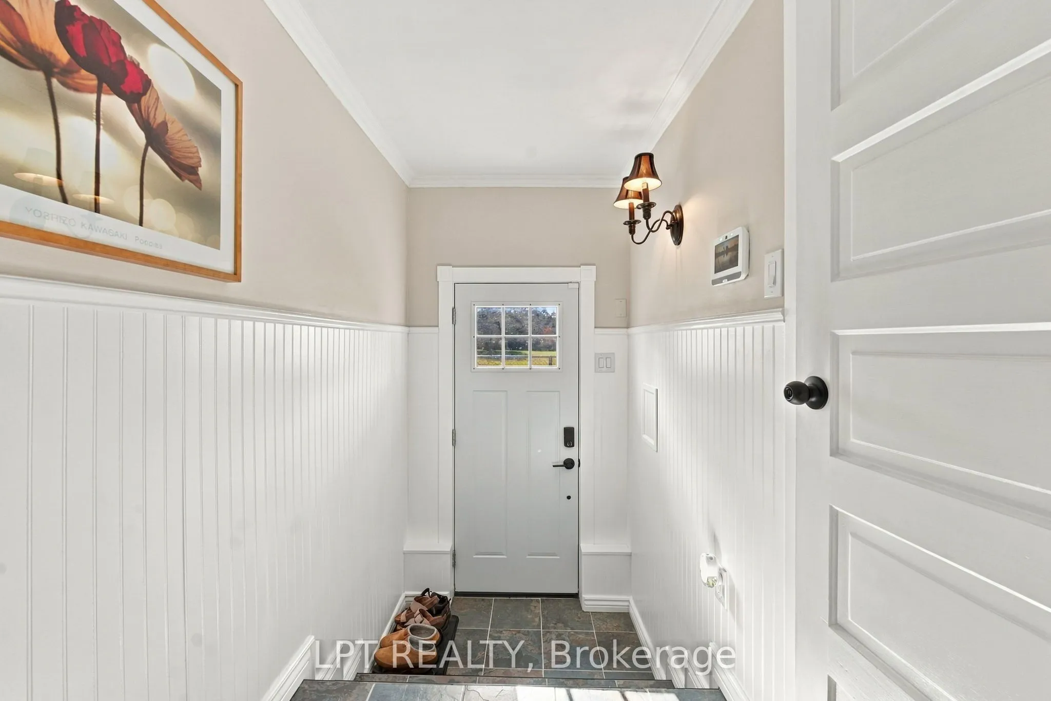 151 Parkhill Main Street