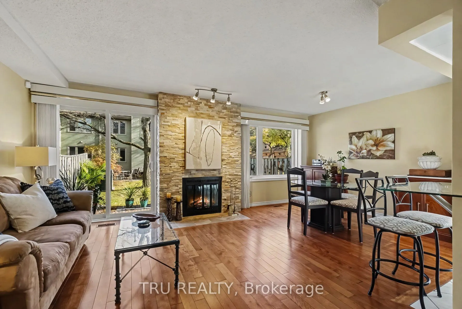 710 Coronation Avenue #10