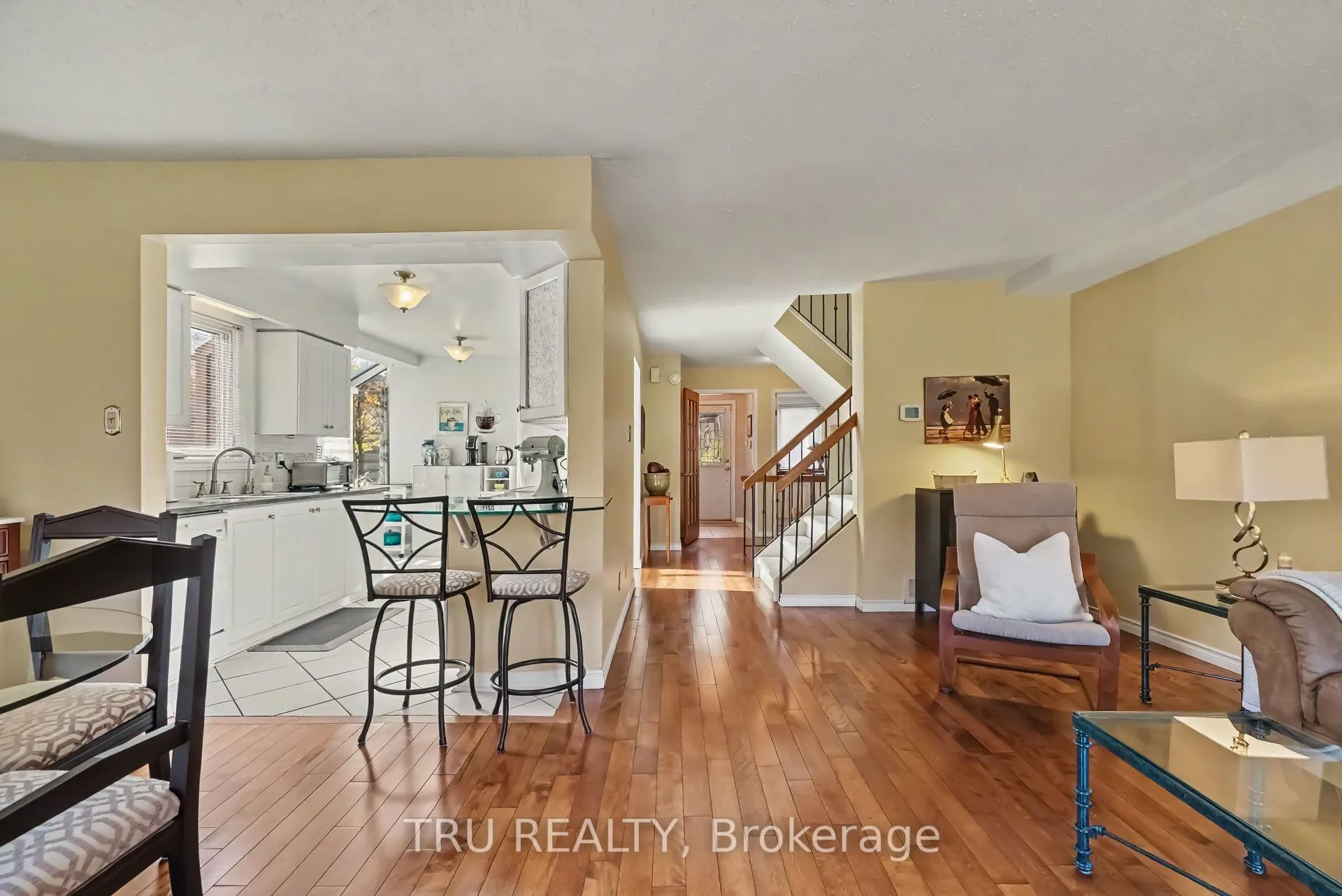 710 Coronation Avenue #10