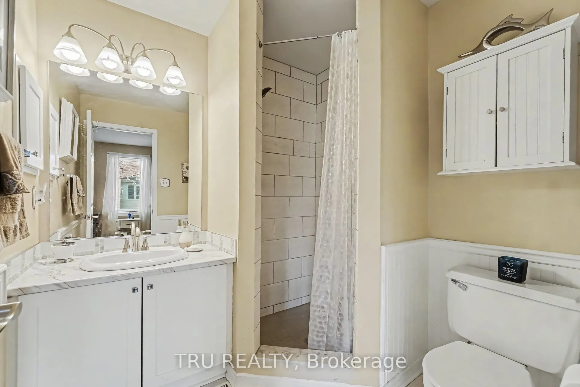 710 Coronation Avenue #10