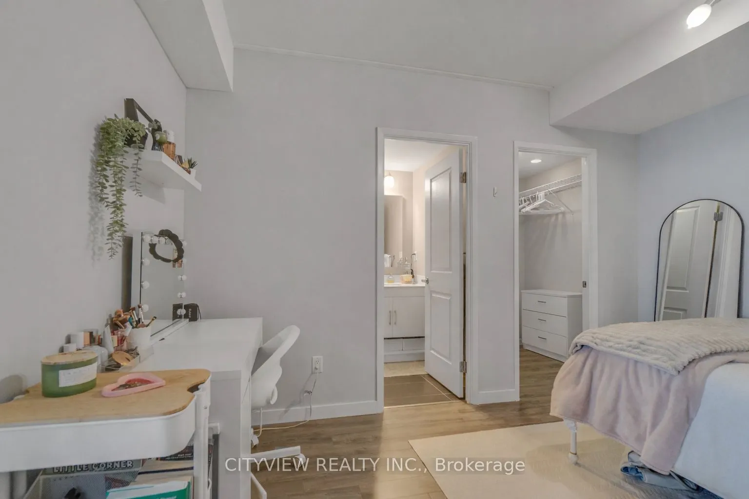 1291 Gordon Street #414