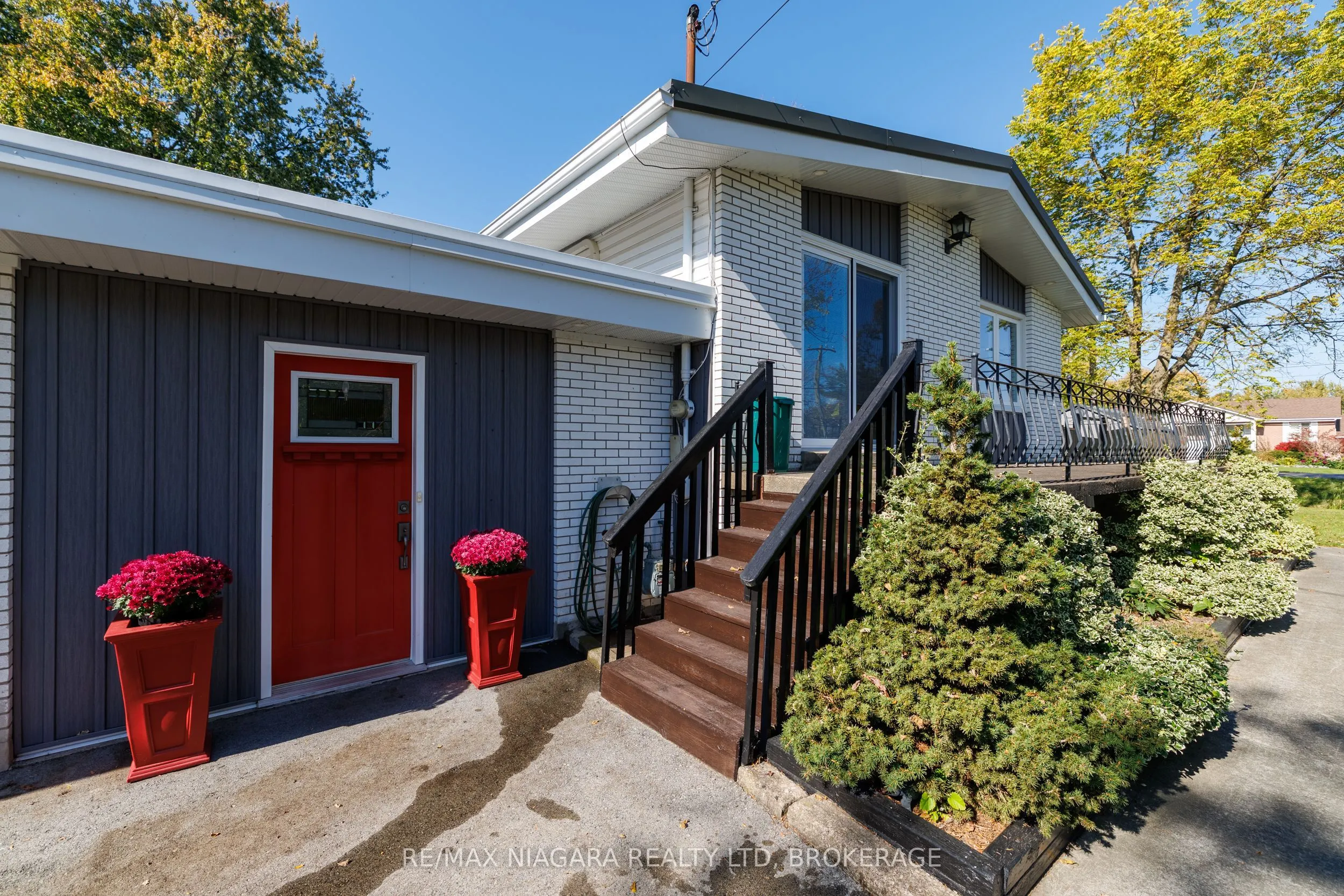 3984 Elm Street