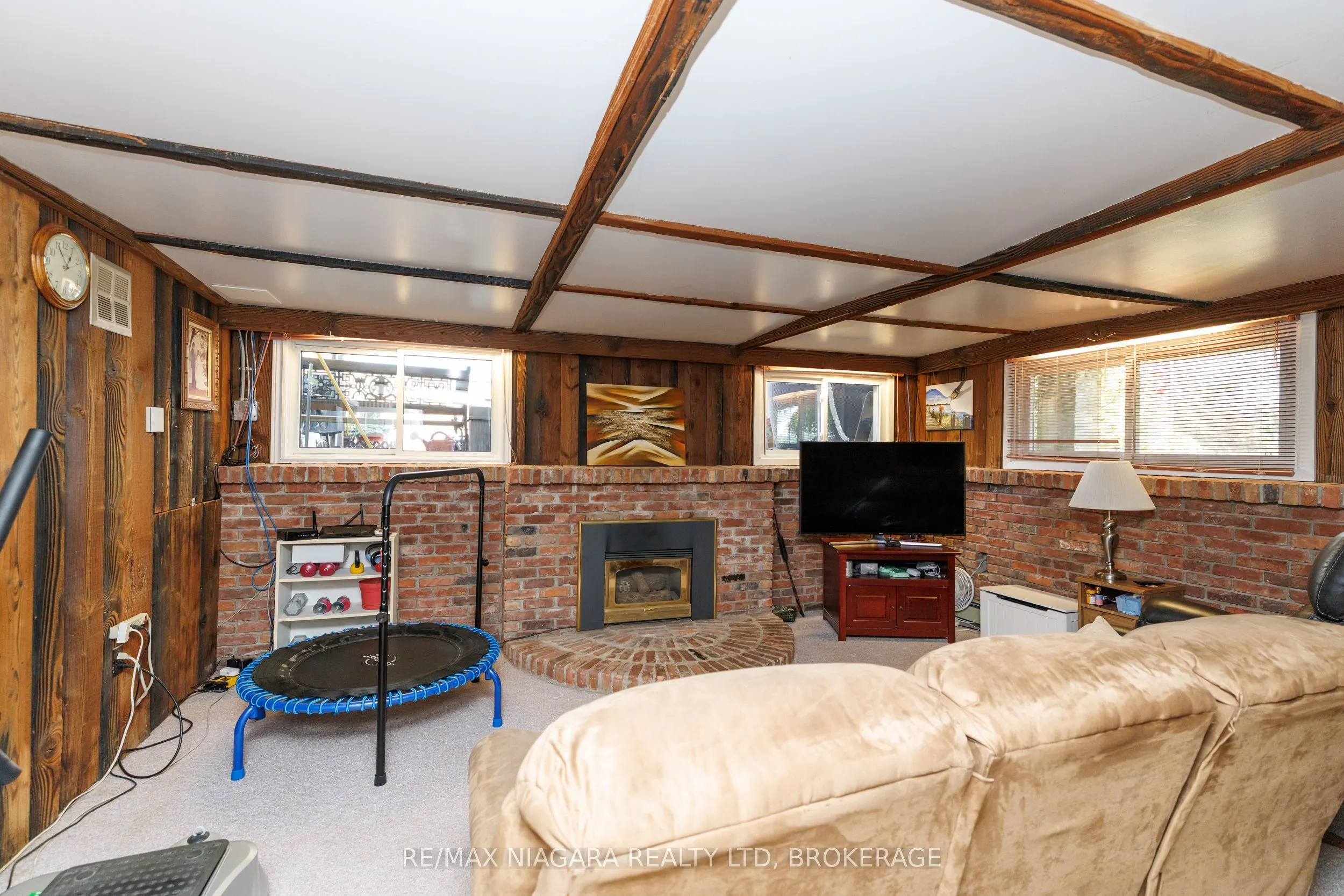 3984 Elm Street