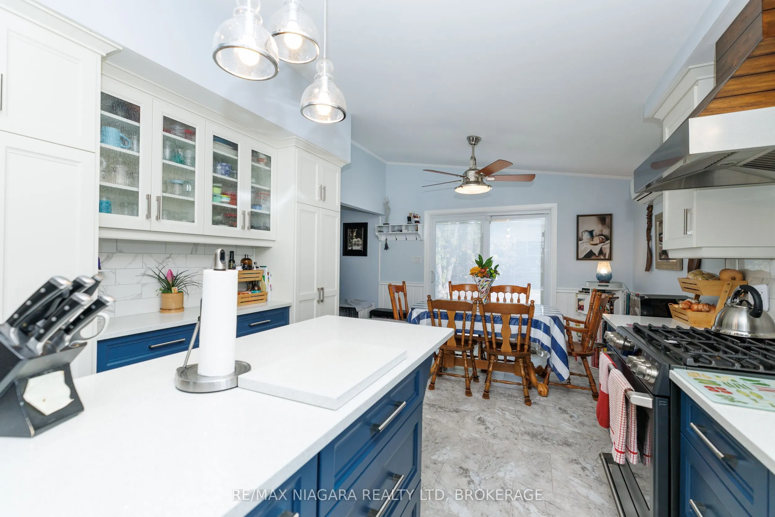 3984 Elm Street