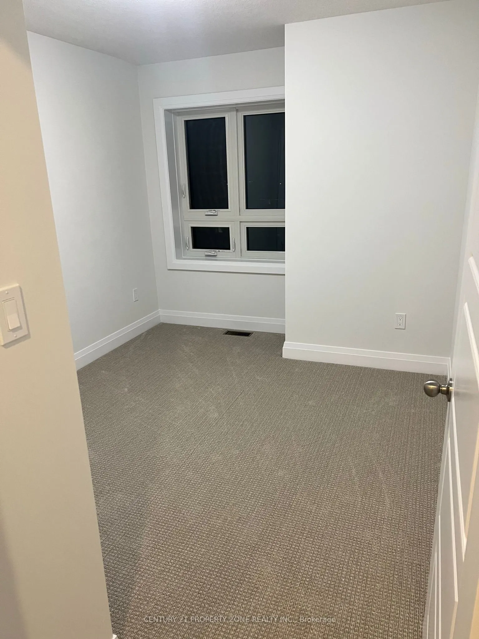 600 Victoria Street S #19