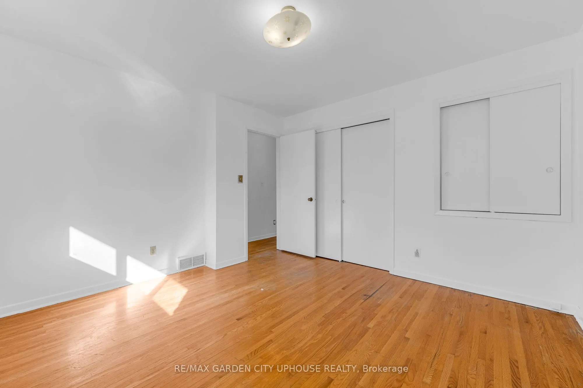 3083 PORTAGE Road #MAIN FLOOR