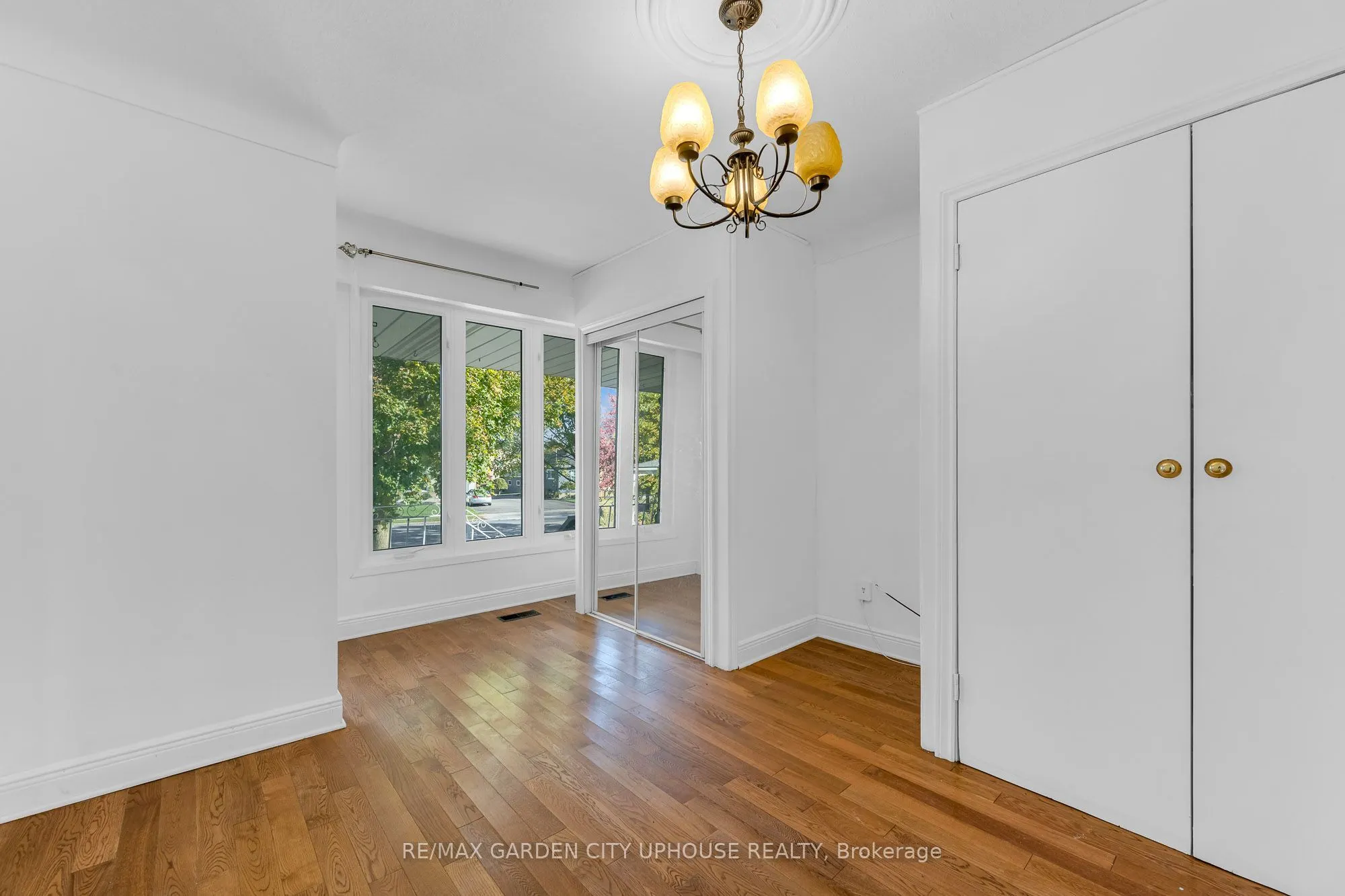 3083 PORTAGE Road #MAIN FLOOR