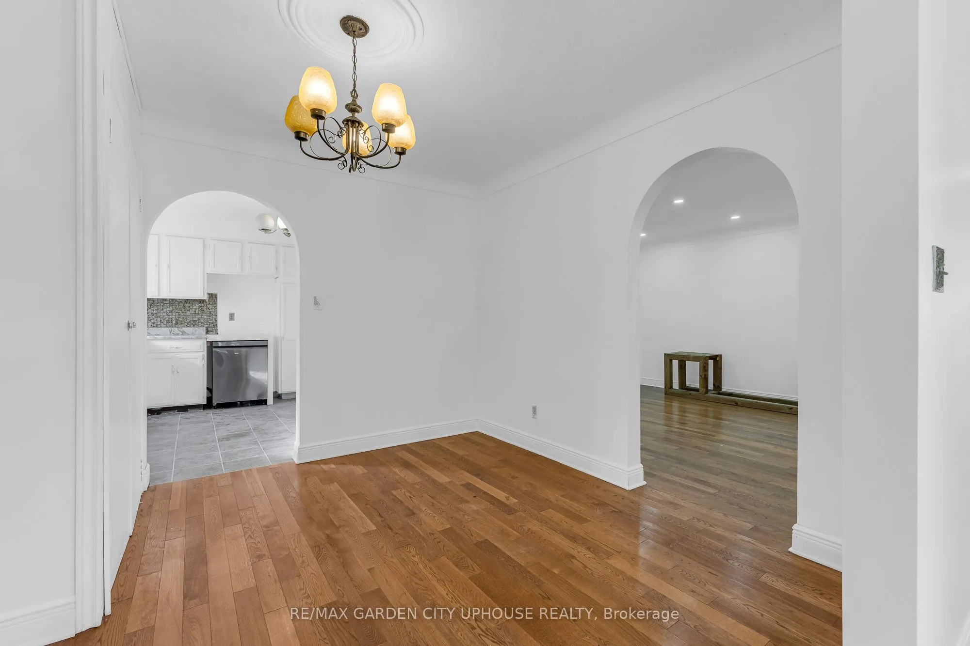 3083 PORTAGE Road #MAIN FLOOR