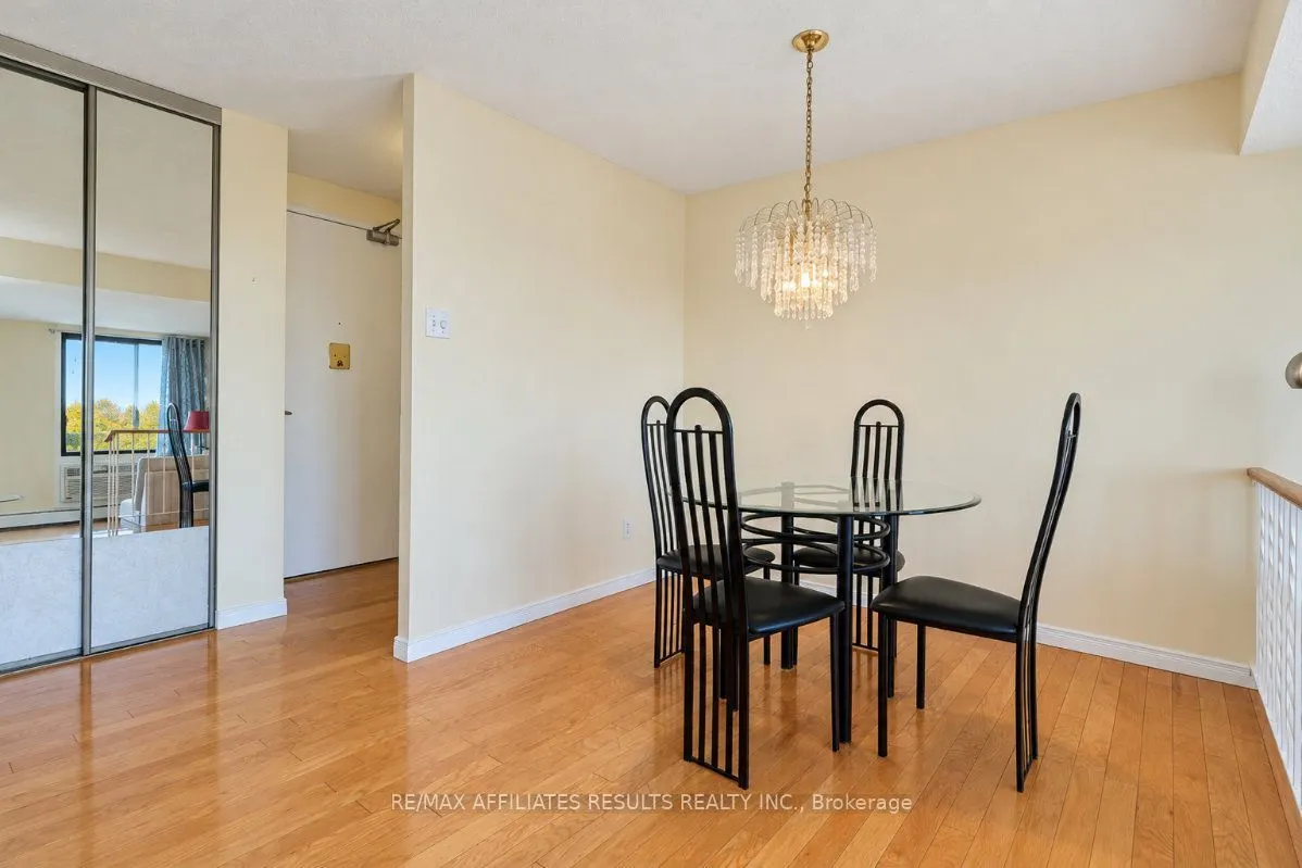 415 Greenview Avenue #408
